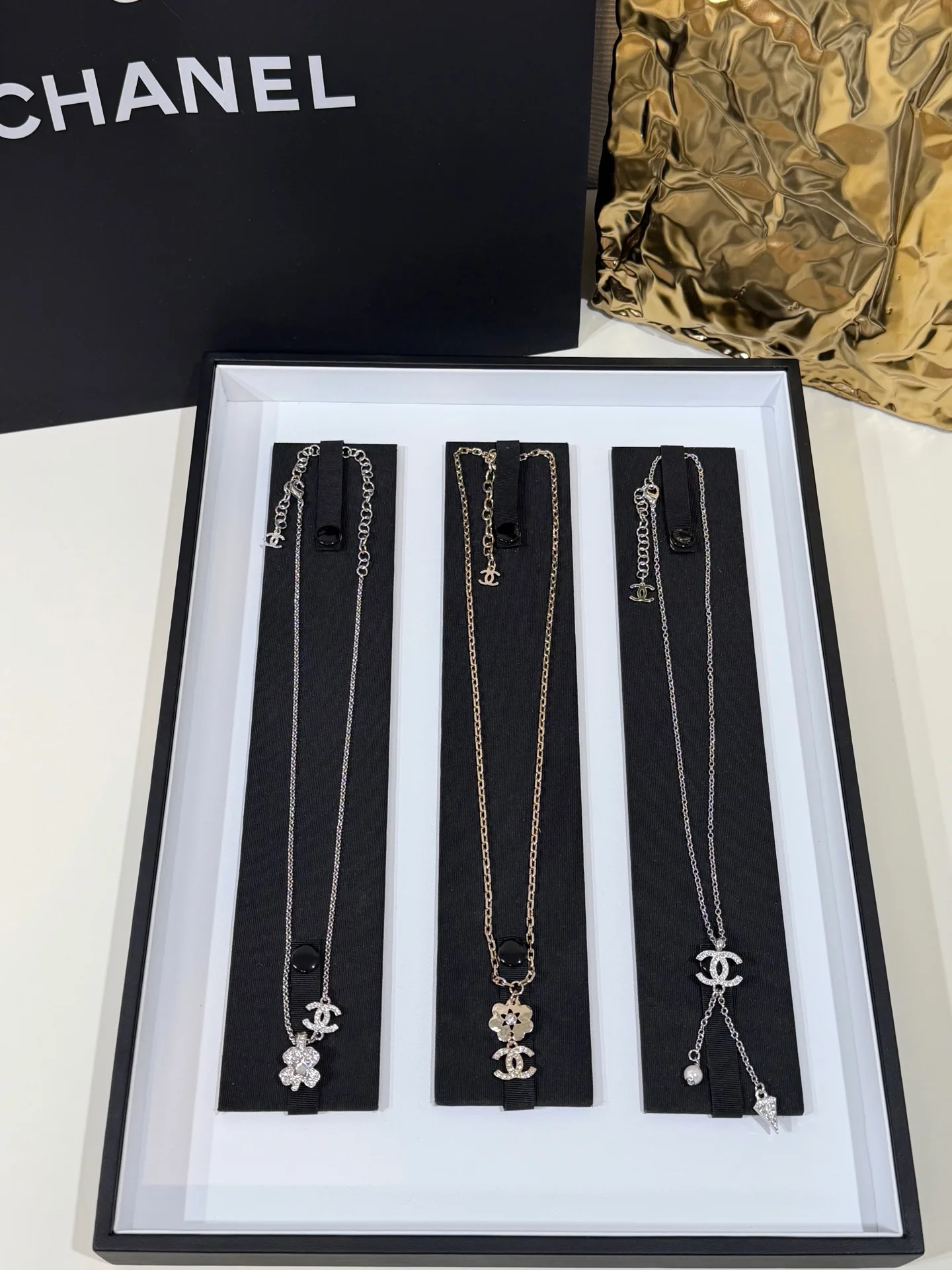 Бижутерия Chanel 17868609