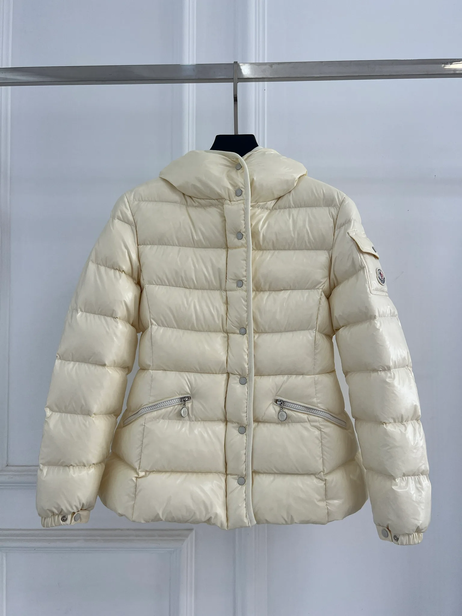 Куртки И Пуховики Женские Moncler 18416193