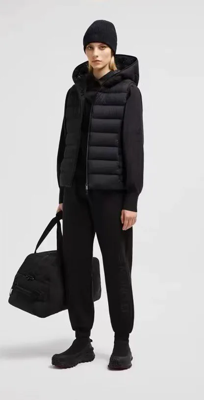 Жилеты Женские Moncler 18106463