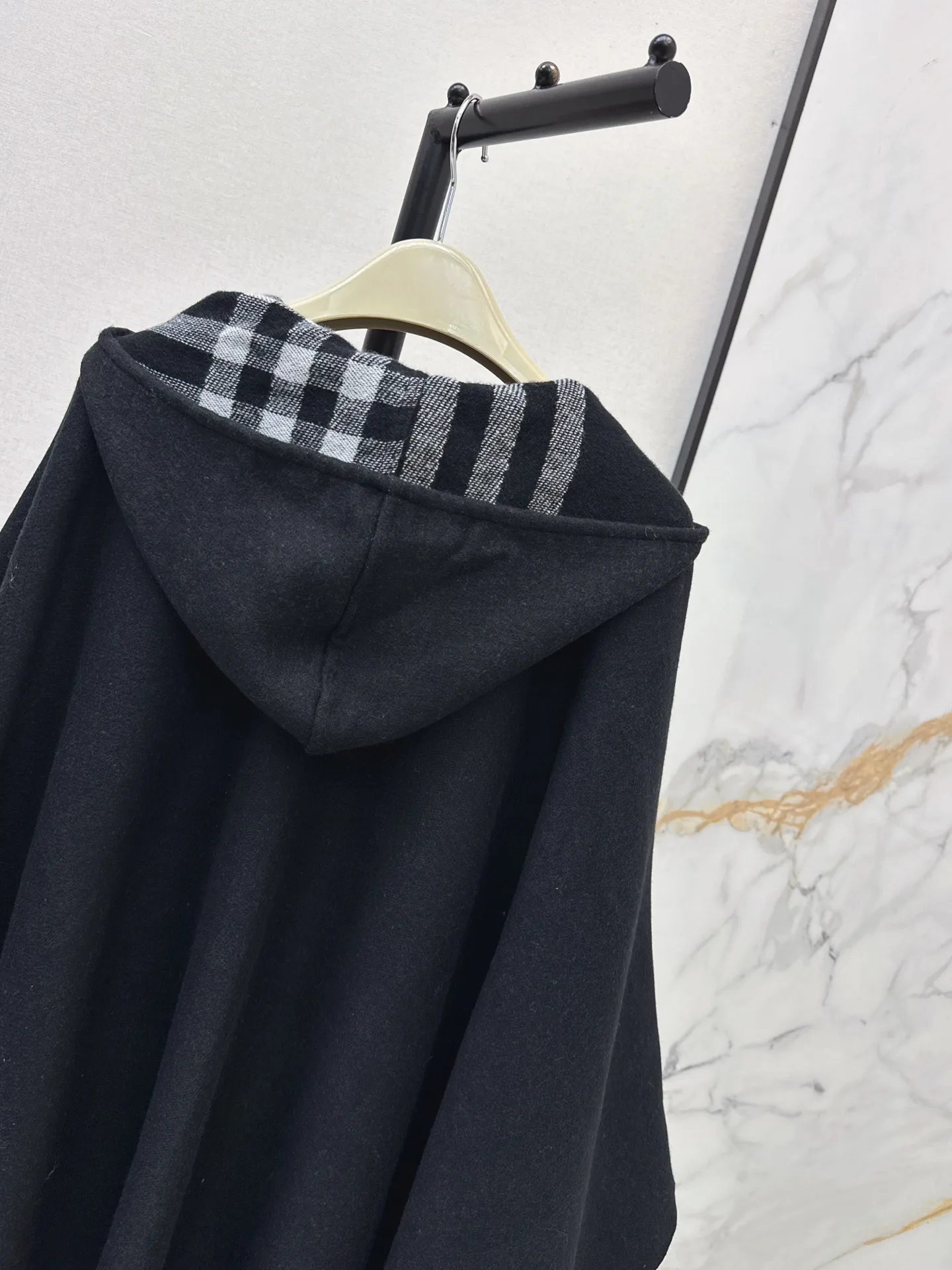 Пальто Женские Burberry 18031534