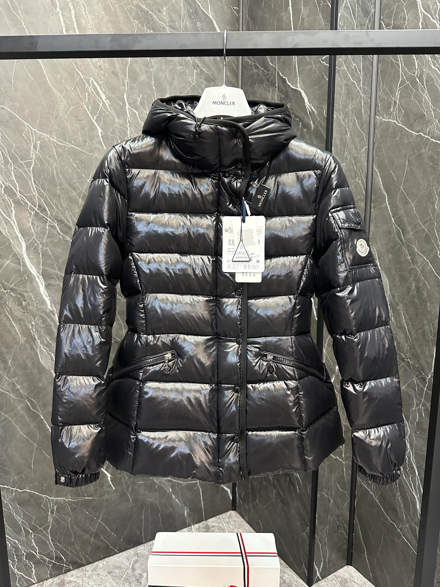 Куртки И Пуховики Женские Moncler 583250