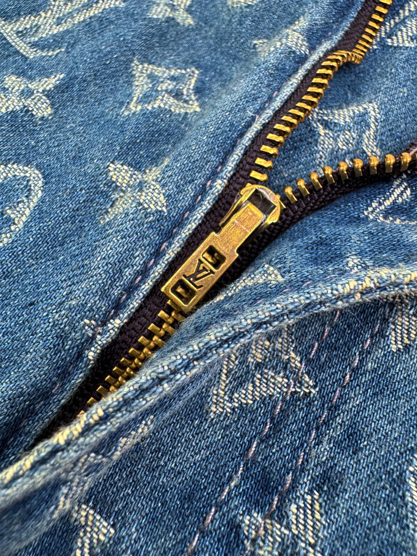 Шорты Женские Louis Vuitton 12757043