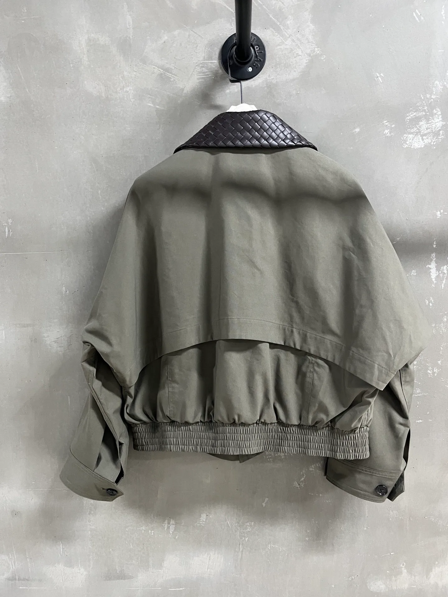 Куртки И Пуховики Женские Bottega Veneta 18172947