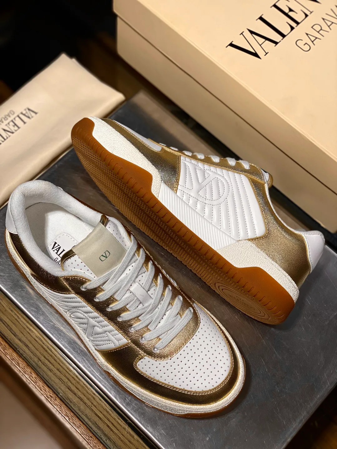 Кроссовки Женские Valentino 529905