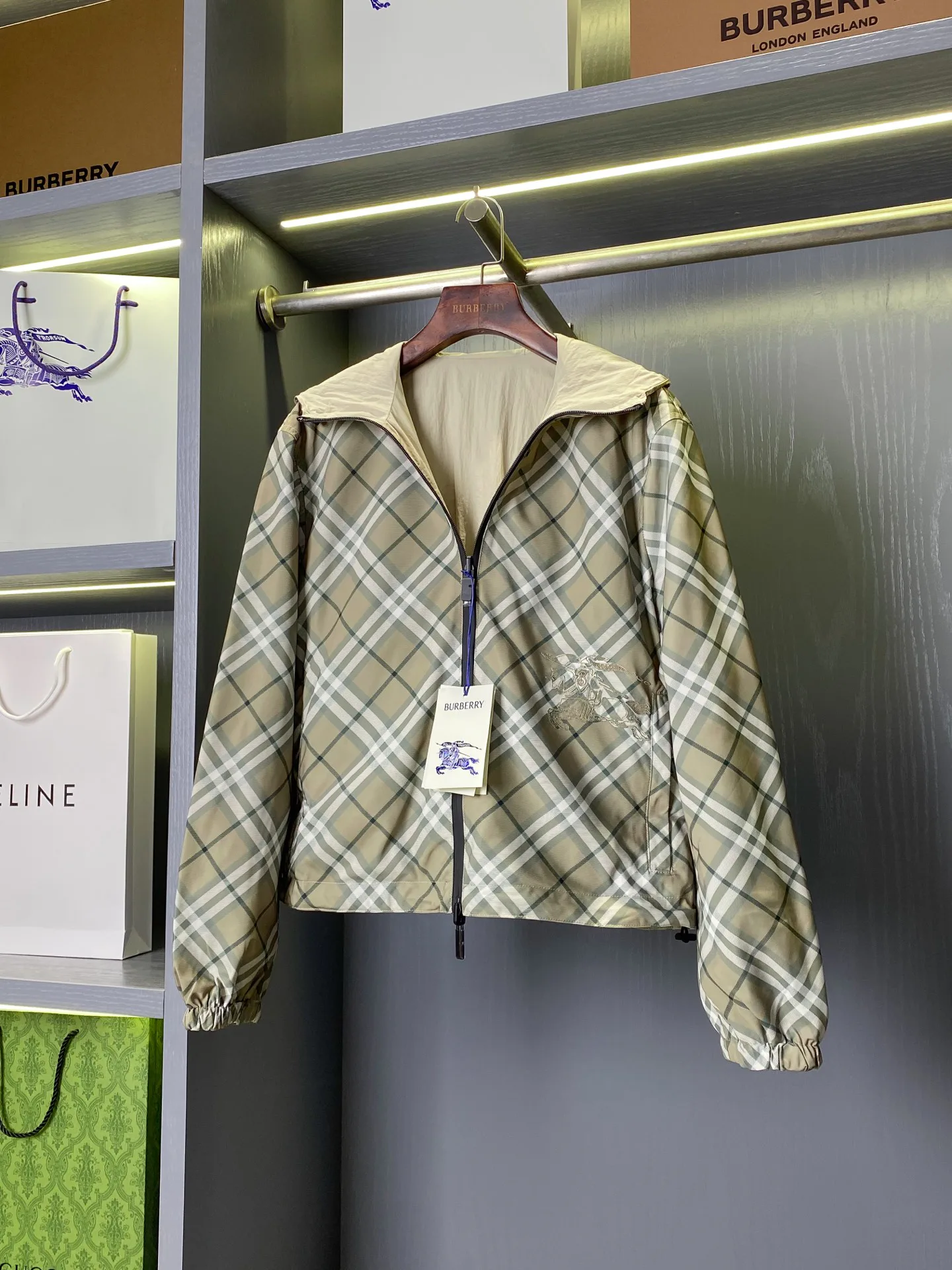 Куртки И Пуховики Мужские Burberry 13432999