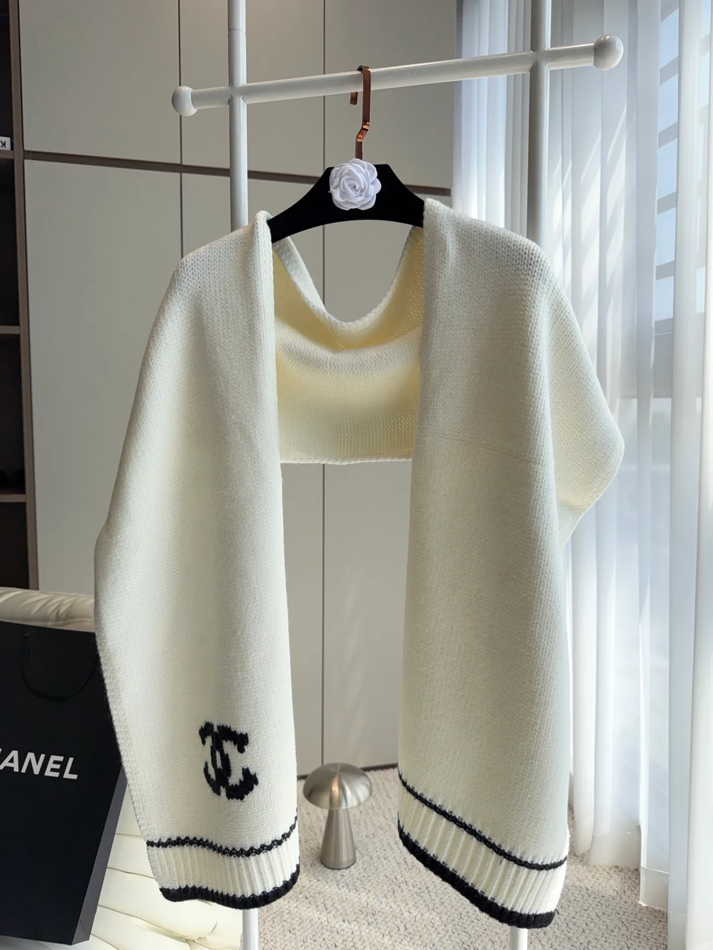 Шарфы Chanel 18401224