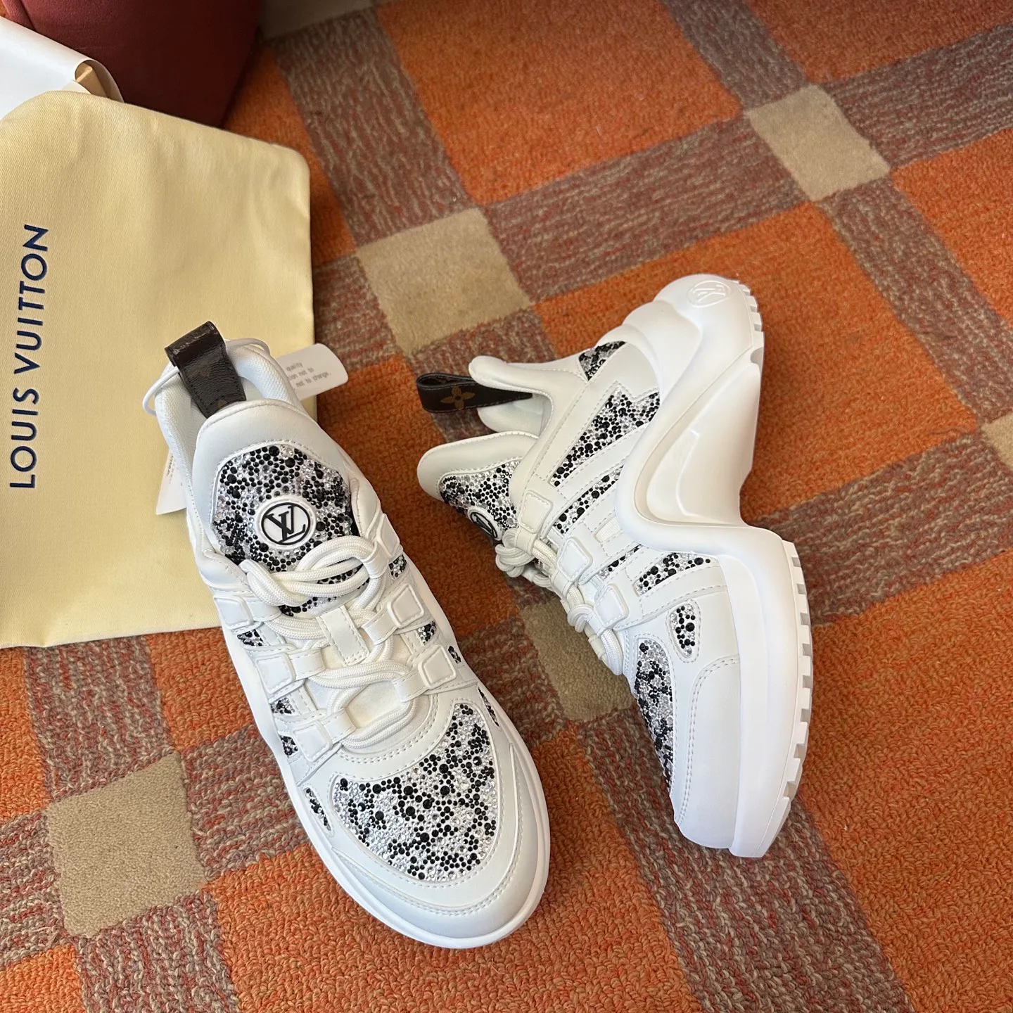 Кроссовки Женские Louis Vuitton 158071