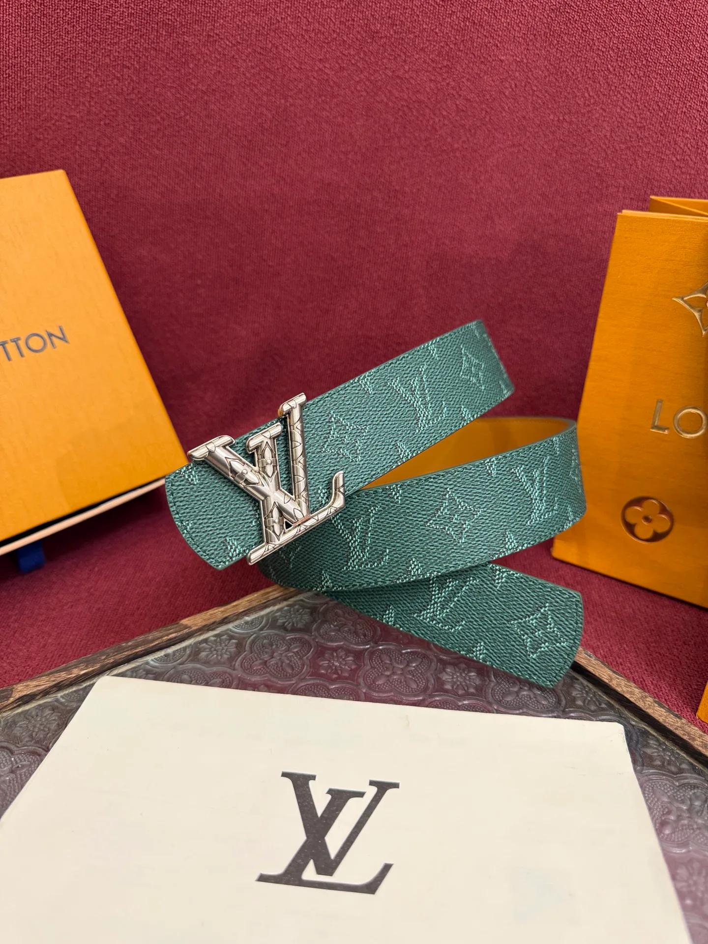 Ремни Louis Vuitton 608162