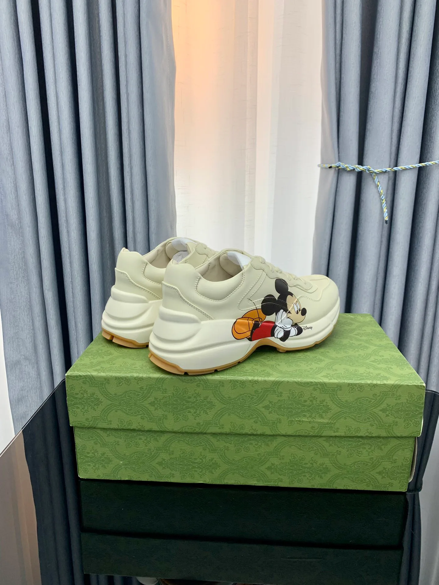 Кроссовки Женские Gucci 5120099