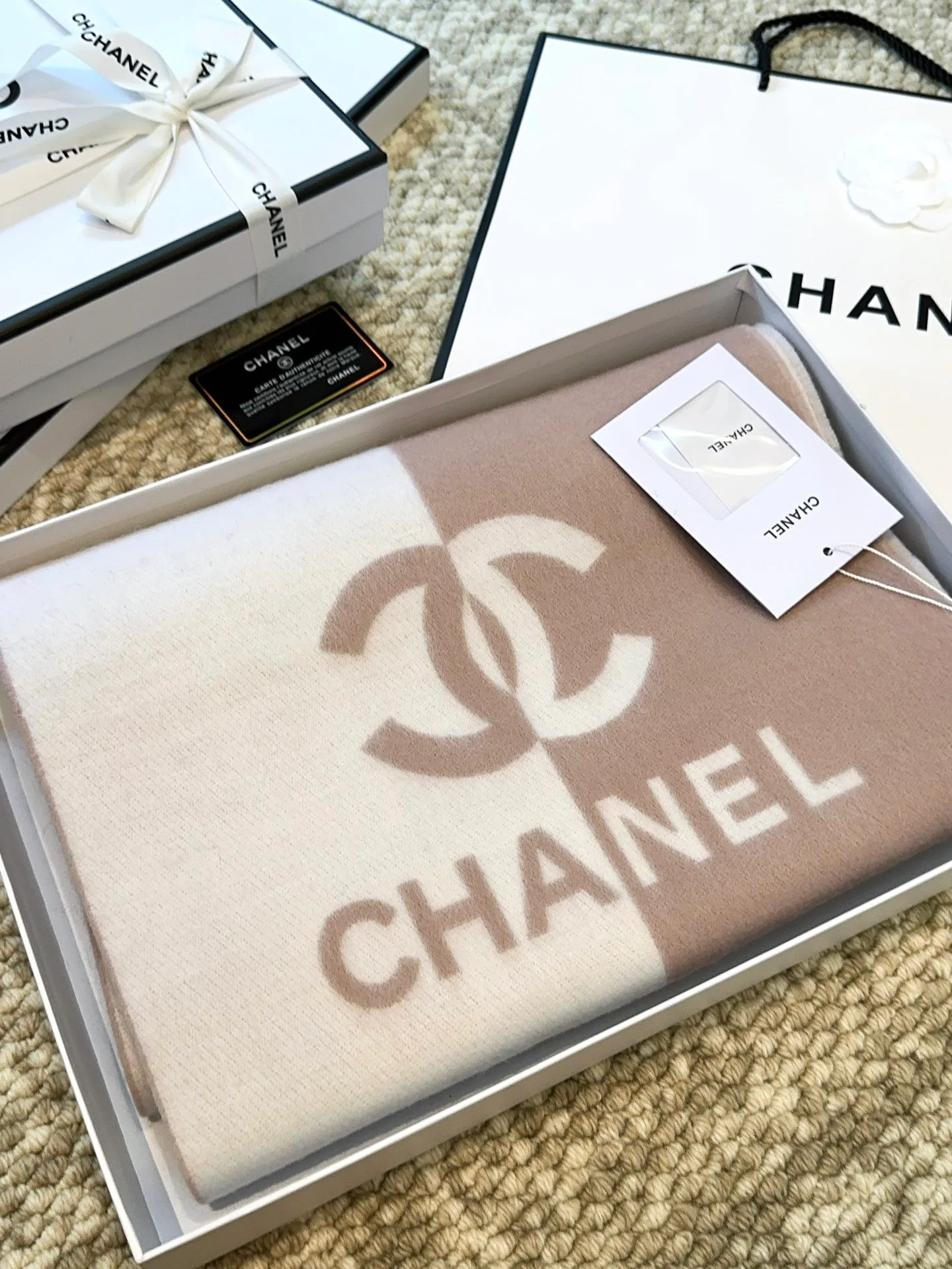 Шарфы Chanel 1813576