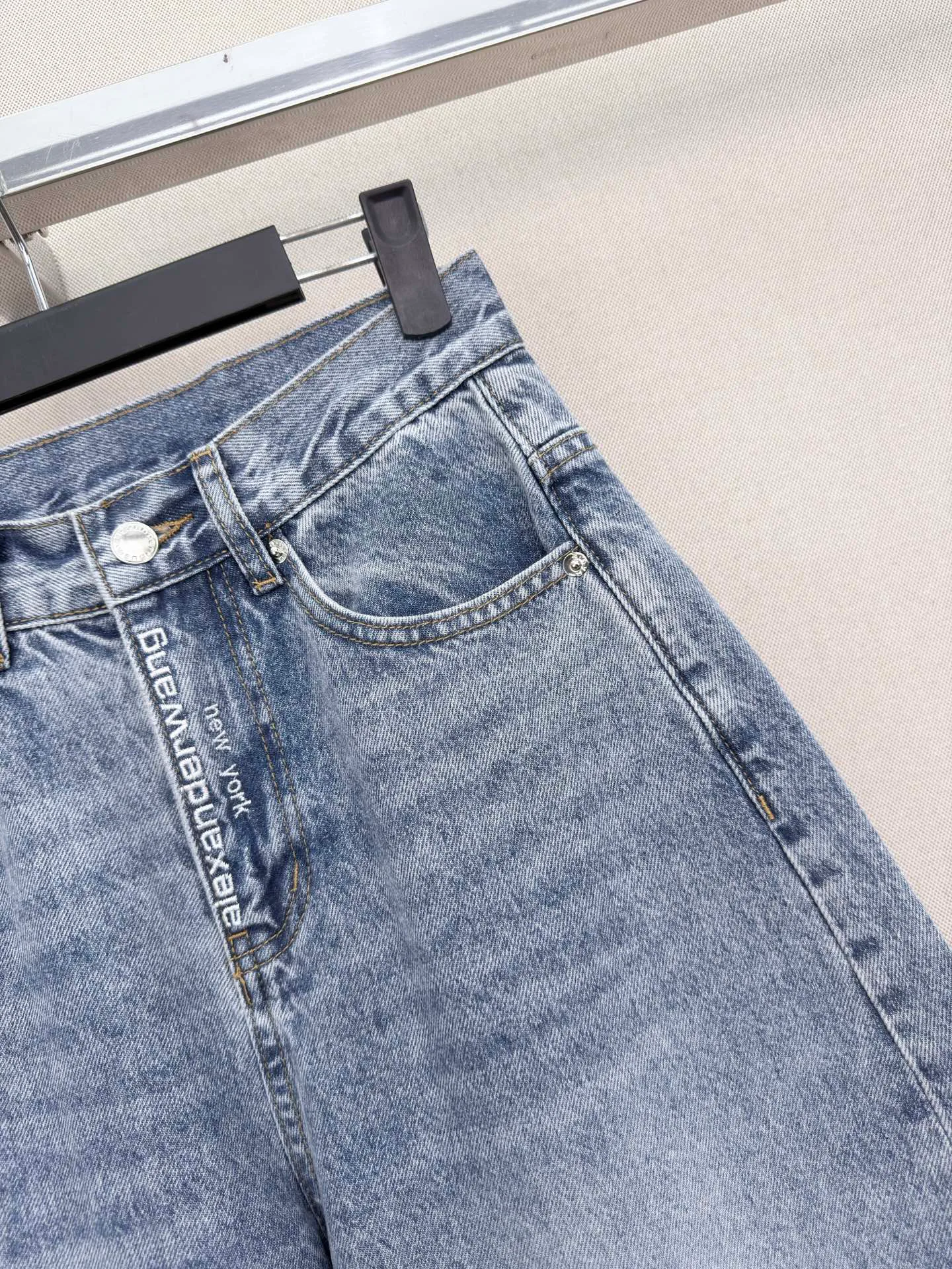 Джинсы Женские Alexander Wang 19402862