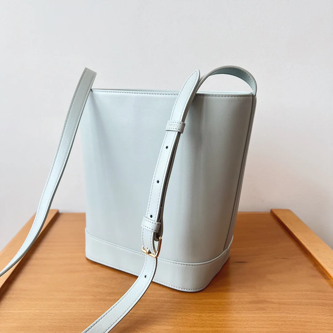 Классические Сумки Женские Celine 11692434