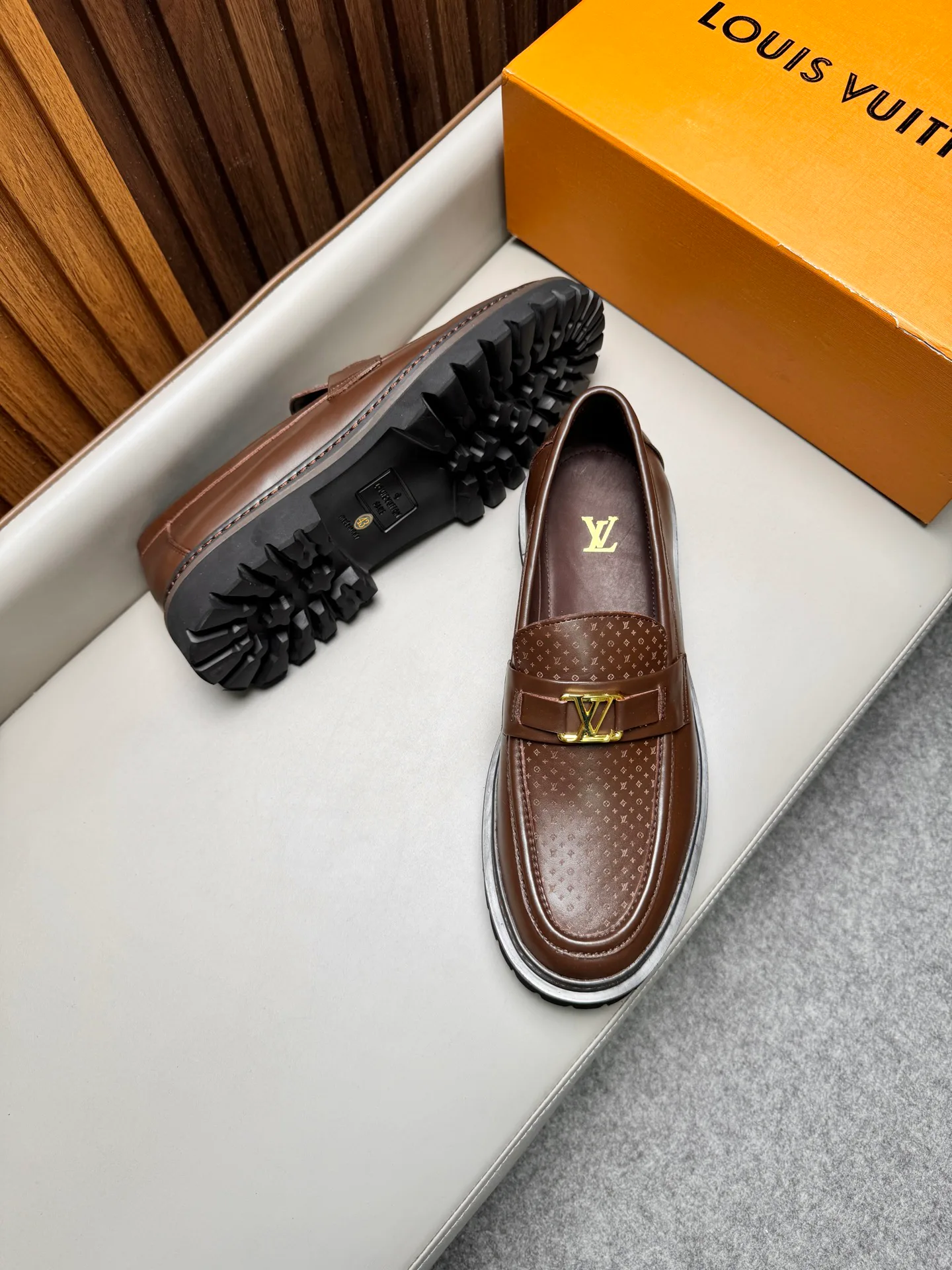 Лоферы И Туфли Мужские Louis Vuitton 17470881