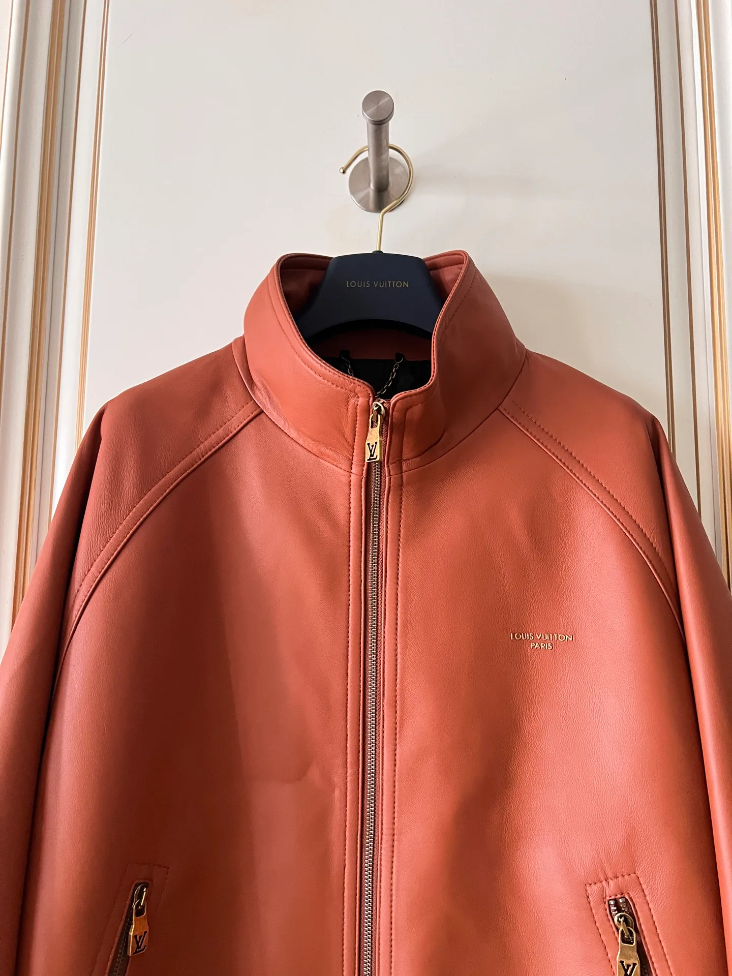 Кожаные Куртки И Дублёнки Женские Louis Vuitton 18408998
