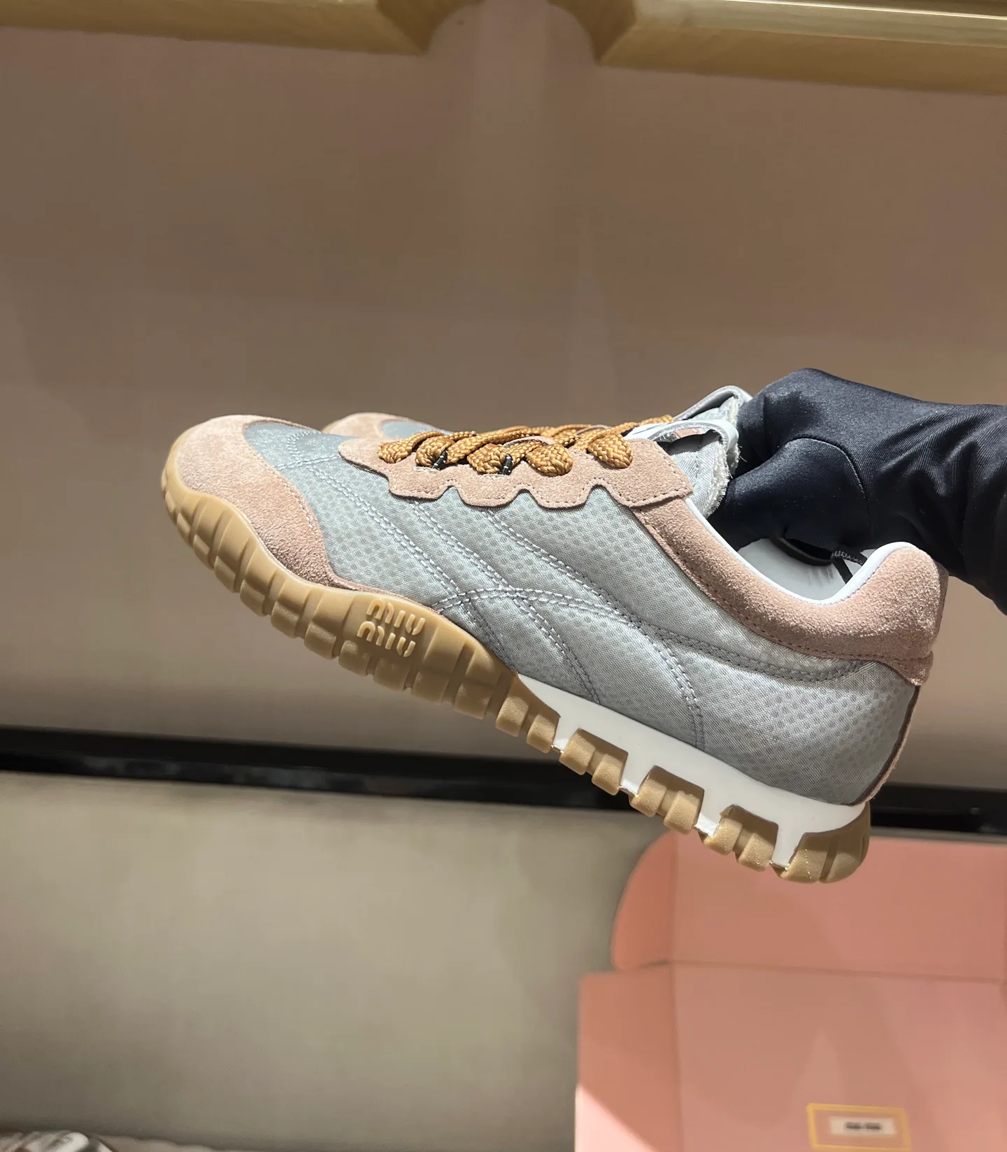 Кроссовки Женские Miu Miu 18020564