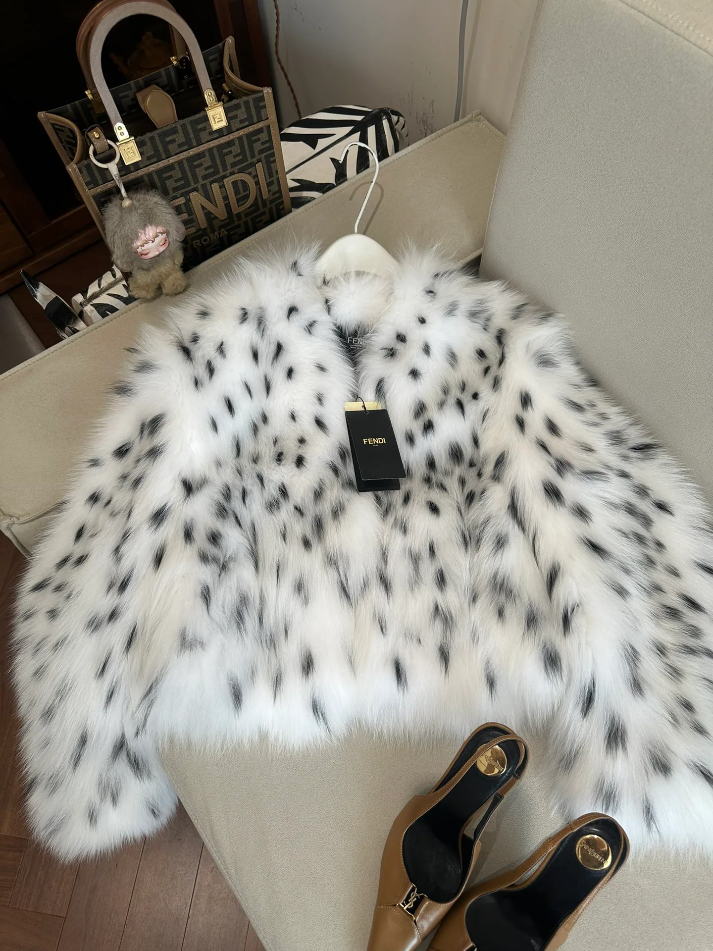 Шубы Женские Fendi 2992135