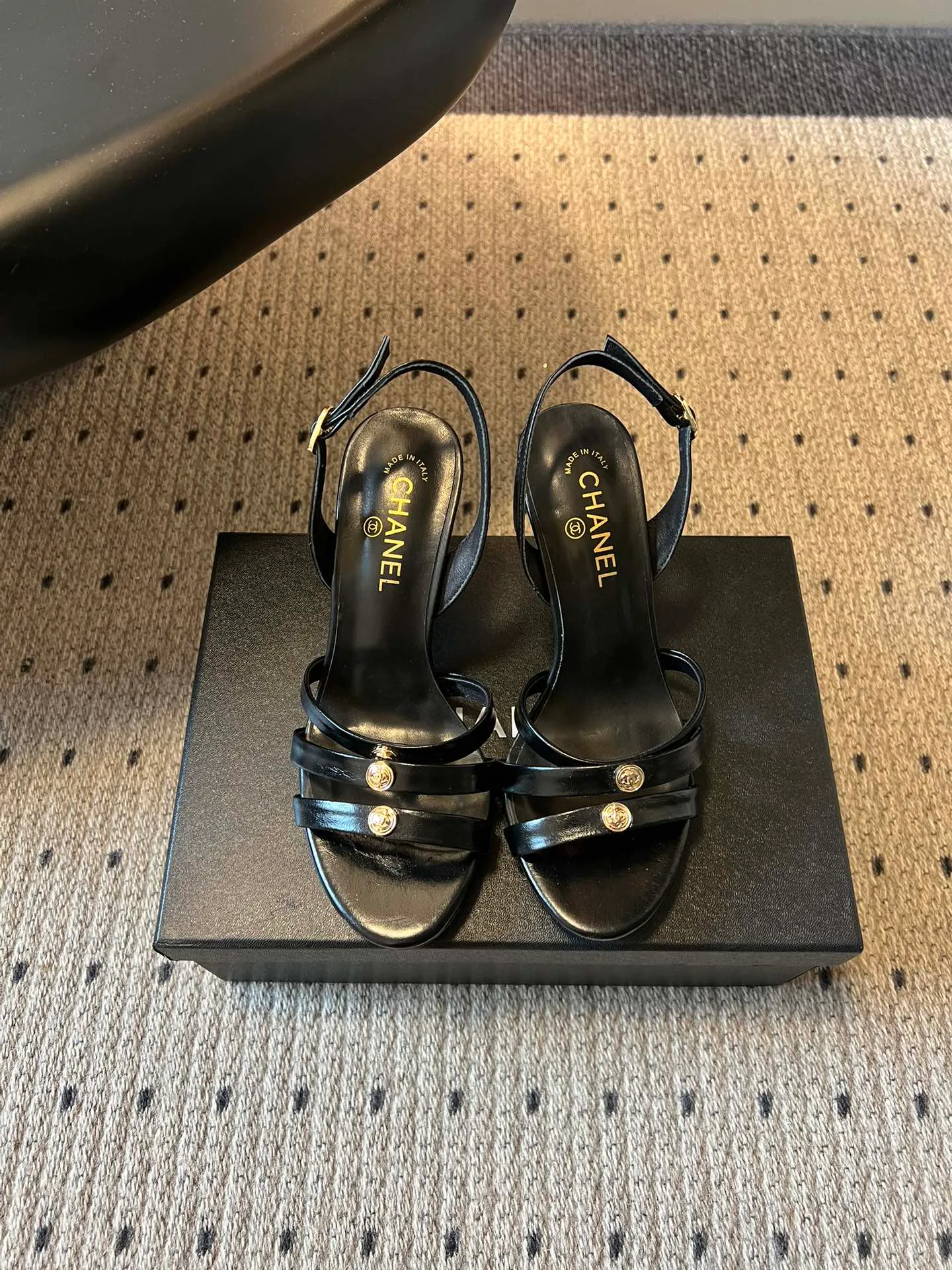 Босоножки Женские Chanel 11685413