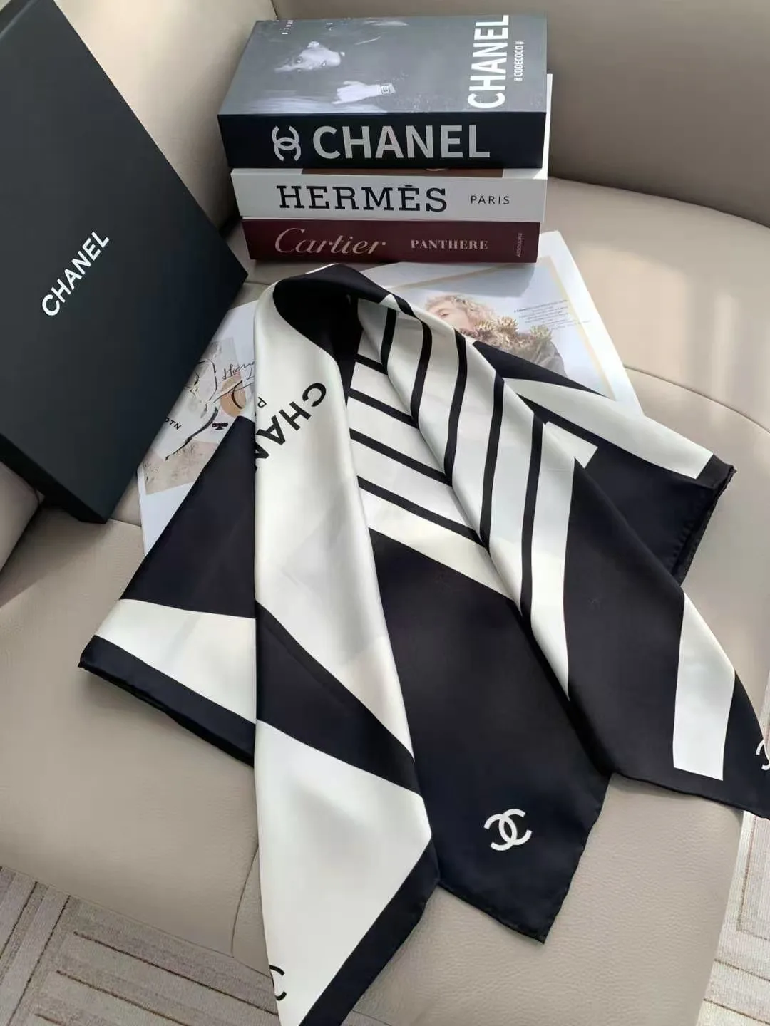 Платки Chanel 18222536