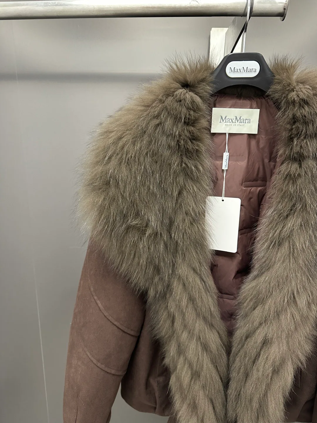 Куртки И Пуховики Женские Max Mara 18702436