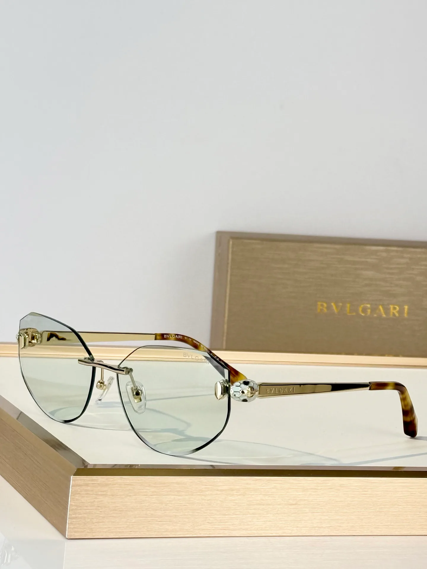 Очки Bvlgari 18117915