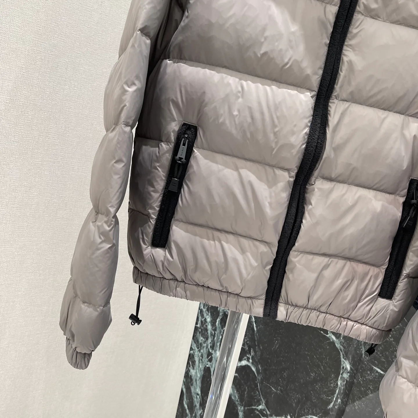 Куртки И Пуховики Женские Miu Miu 18280366