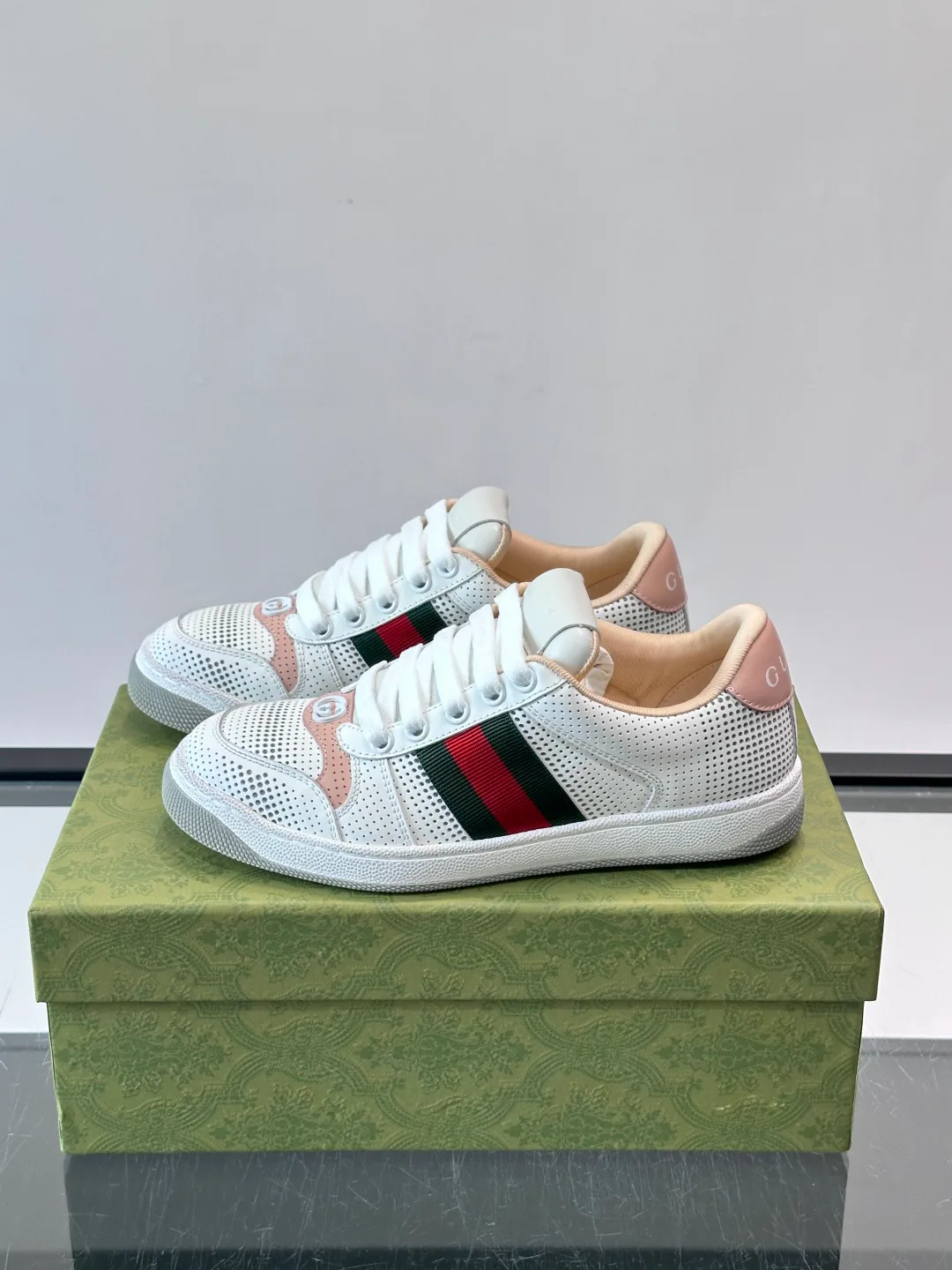 Кроссовки Мужские Gucci 18142193