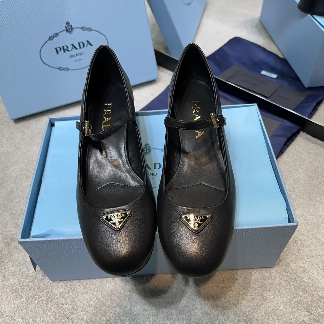 Туфли Женские Prada 11420076
