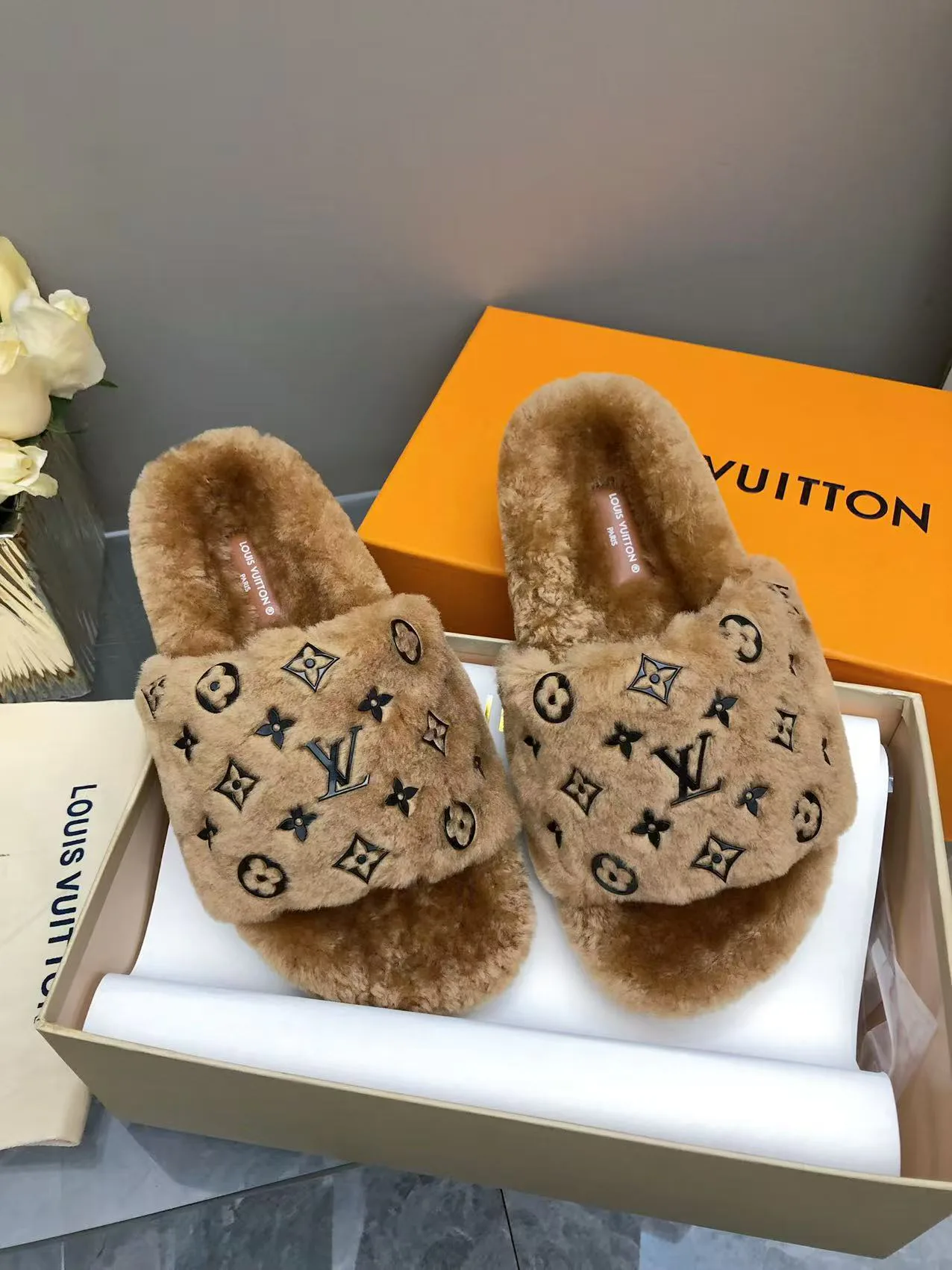 Тапочки Женские Louis Vuitton 86925