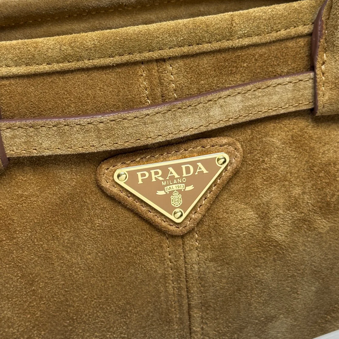 Классические Сумки Женские Prada 10446829