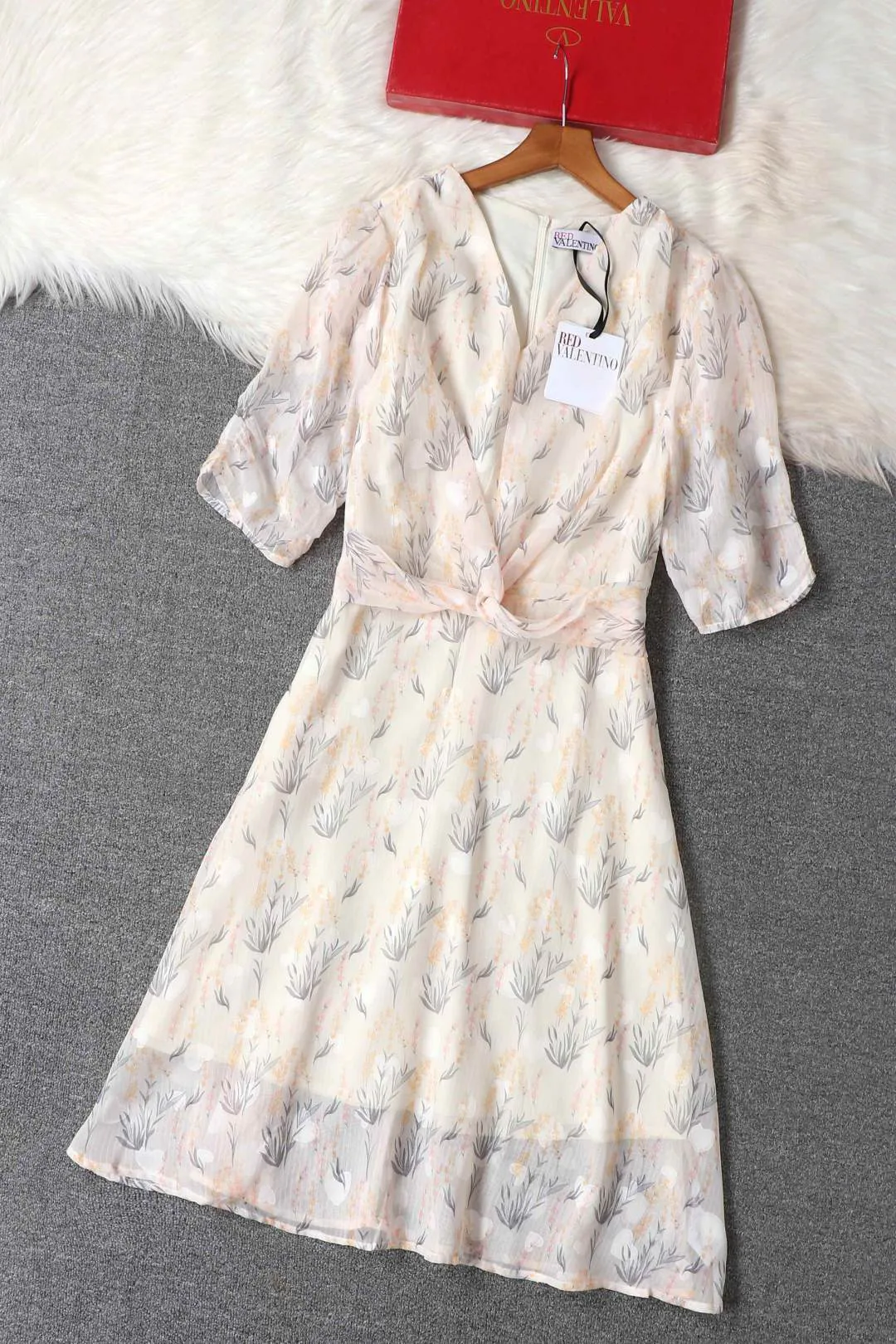 Платья Женские Valentino 14810133