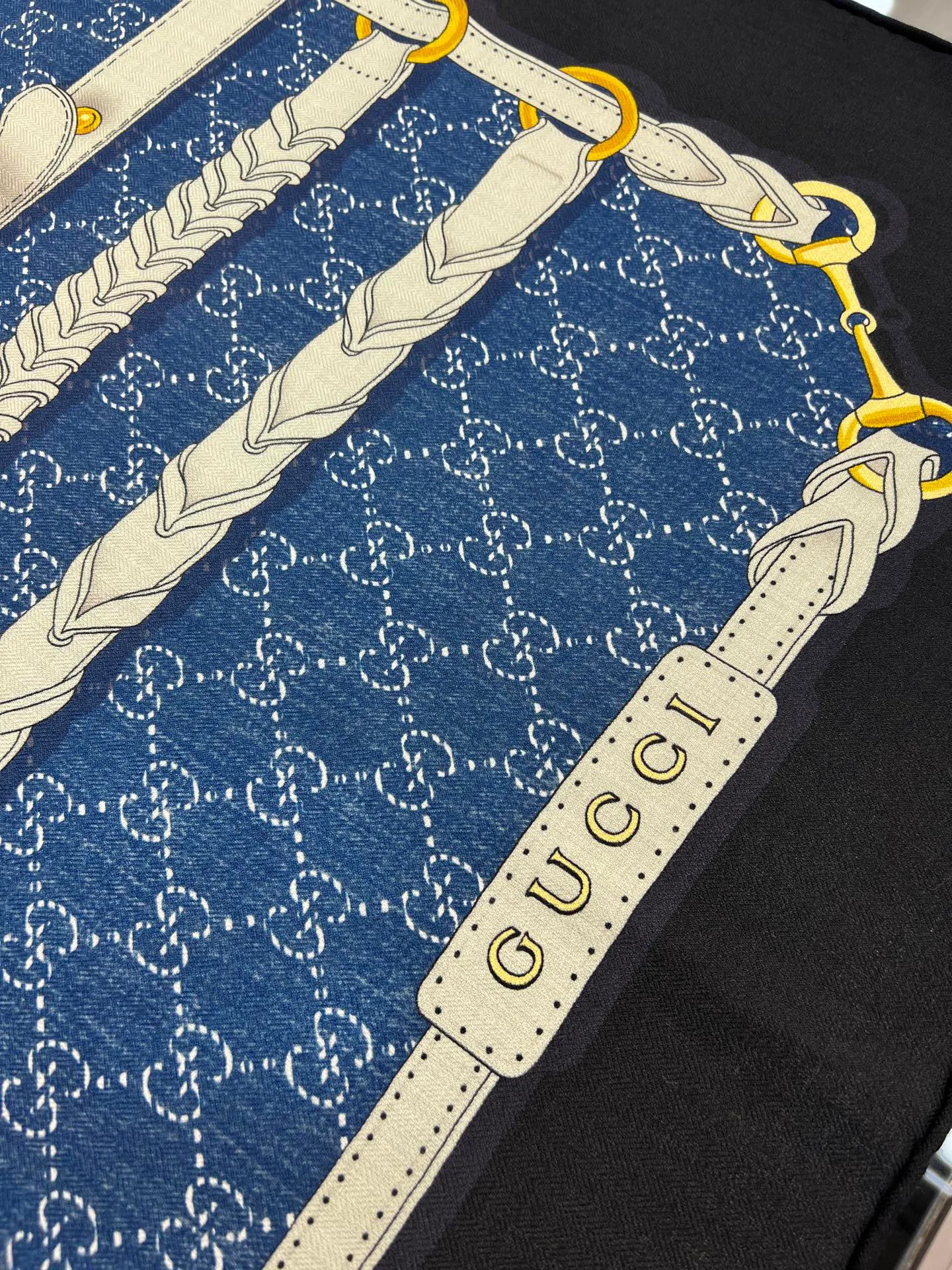 Шарфы Gucci 401709