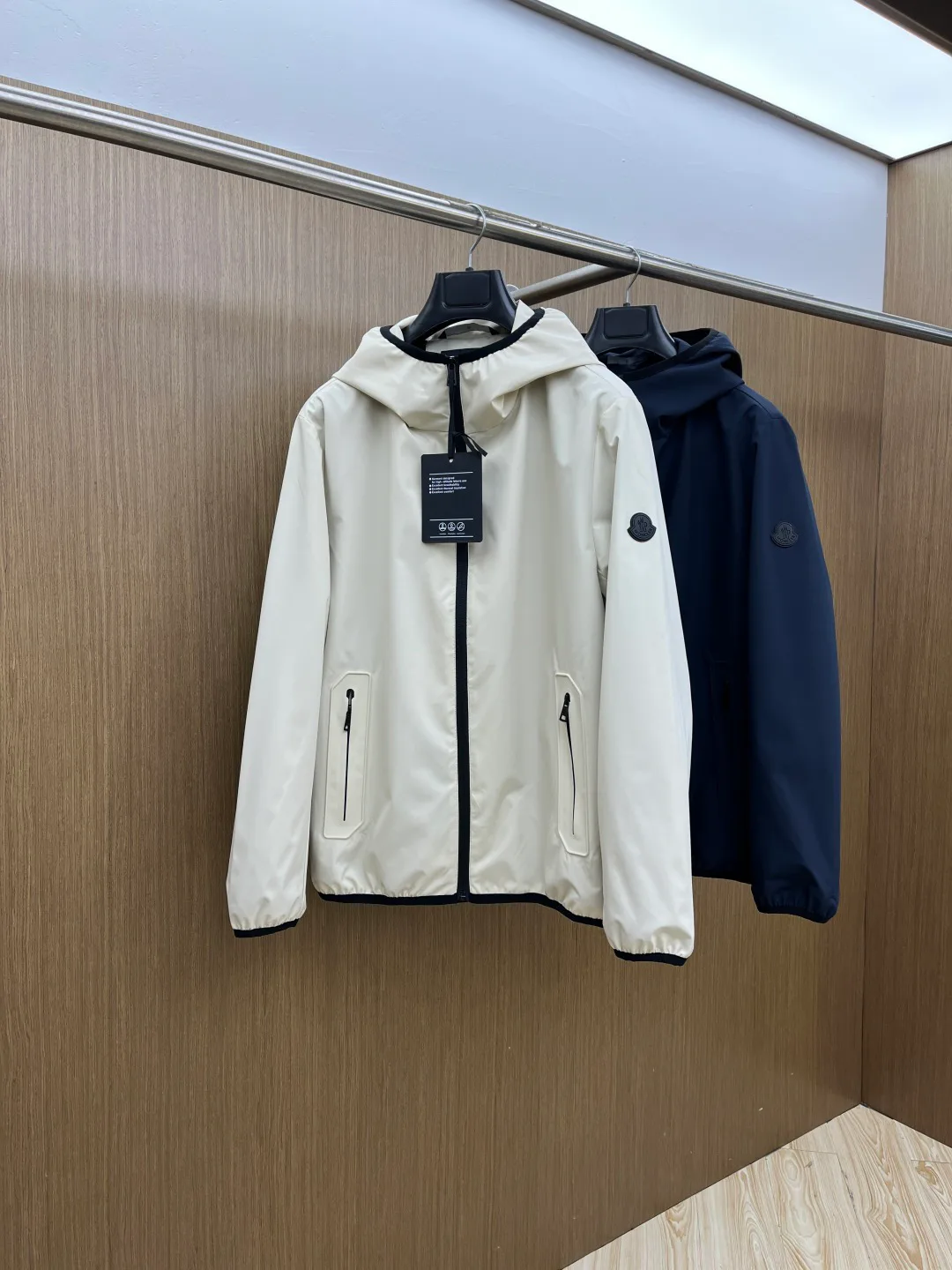 Куртки И Пуховики Мужские Moncler 17410561