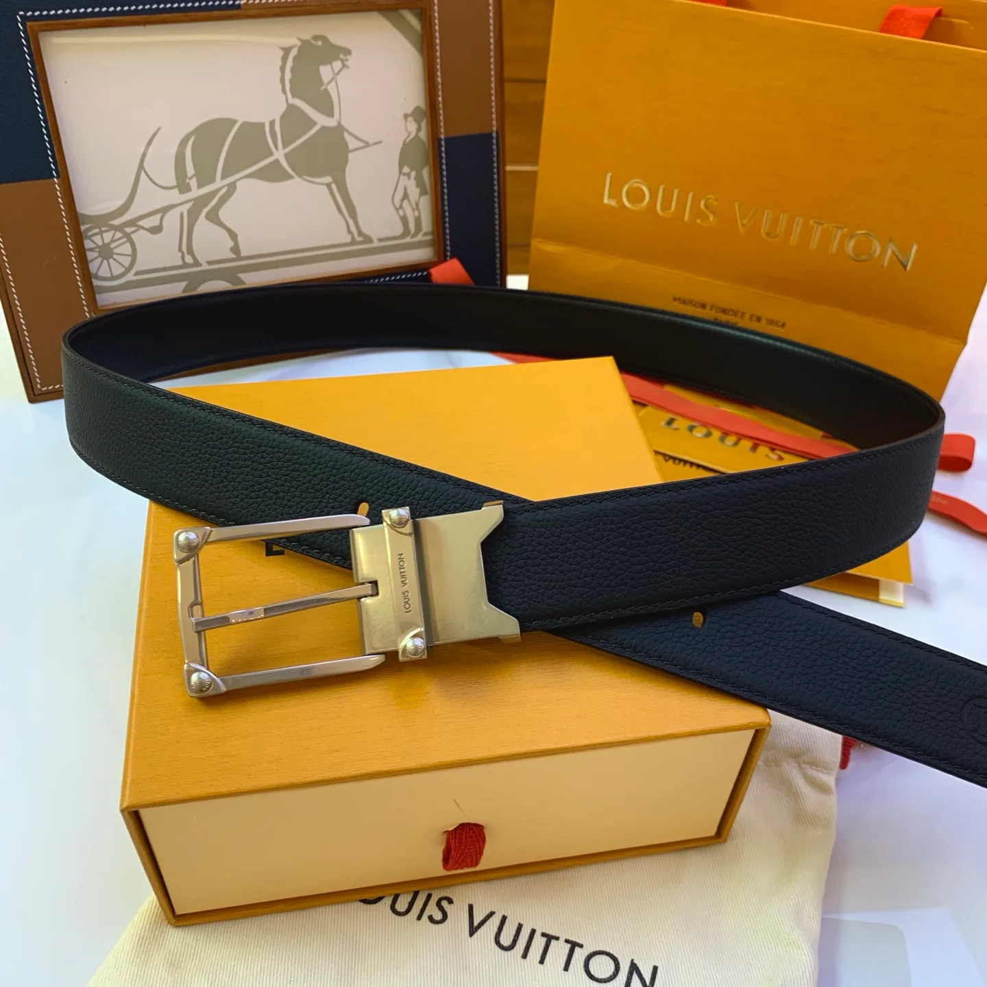 Ремни Louis Vuitton 17638920