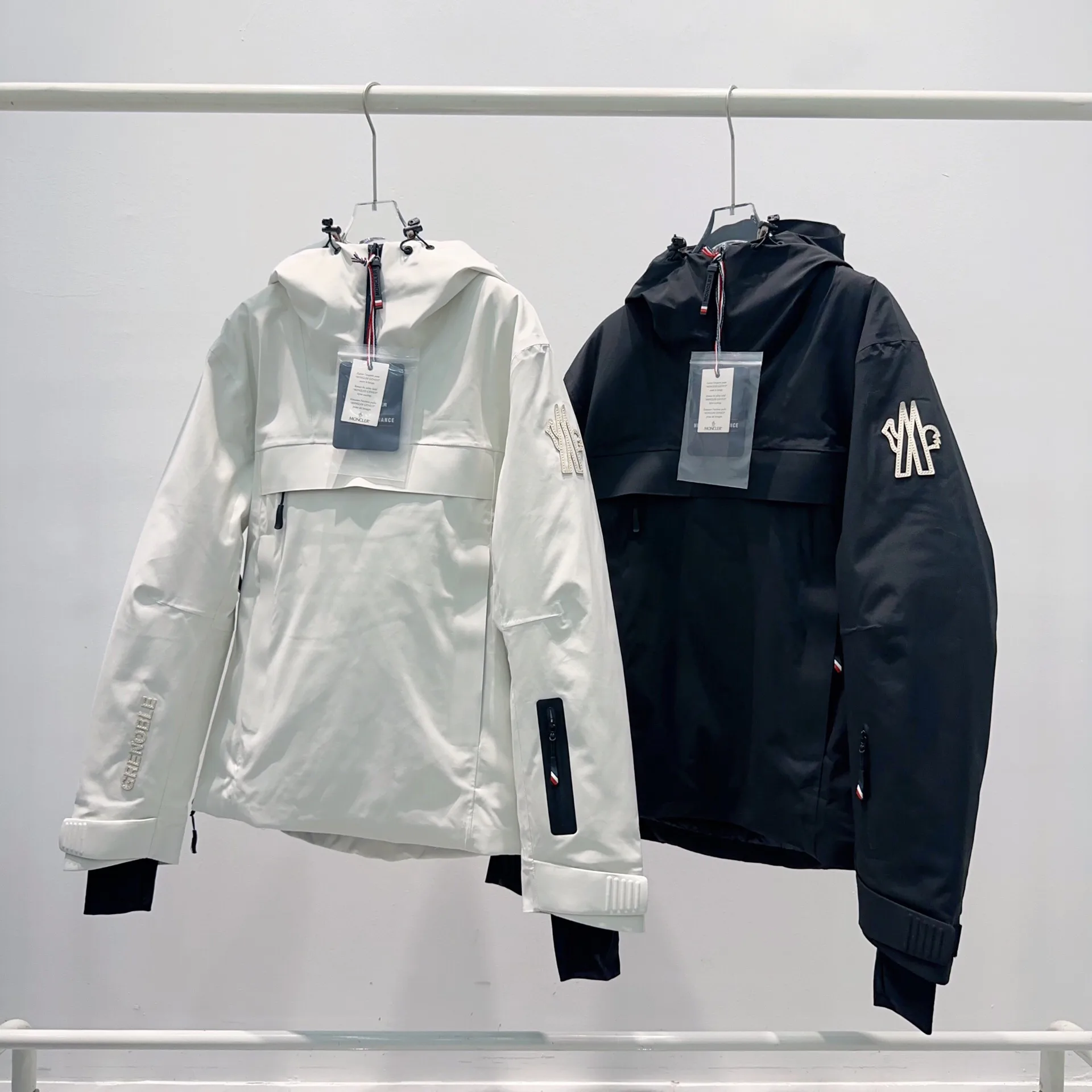 Куртки И Пуховики Женские Moncler 18710262