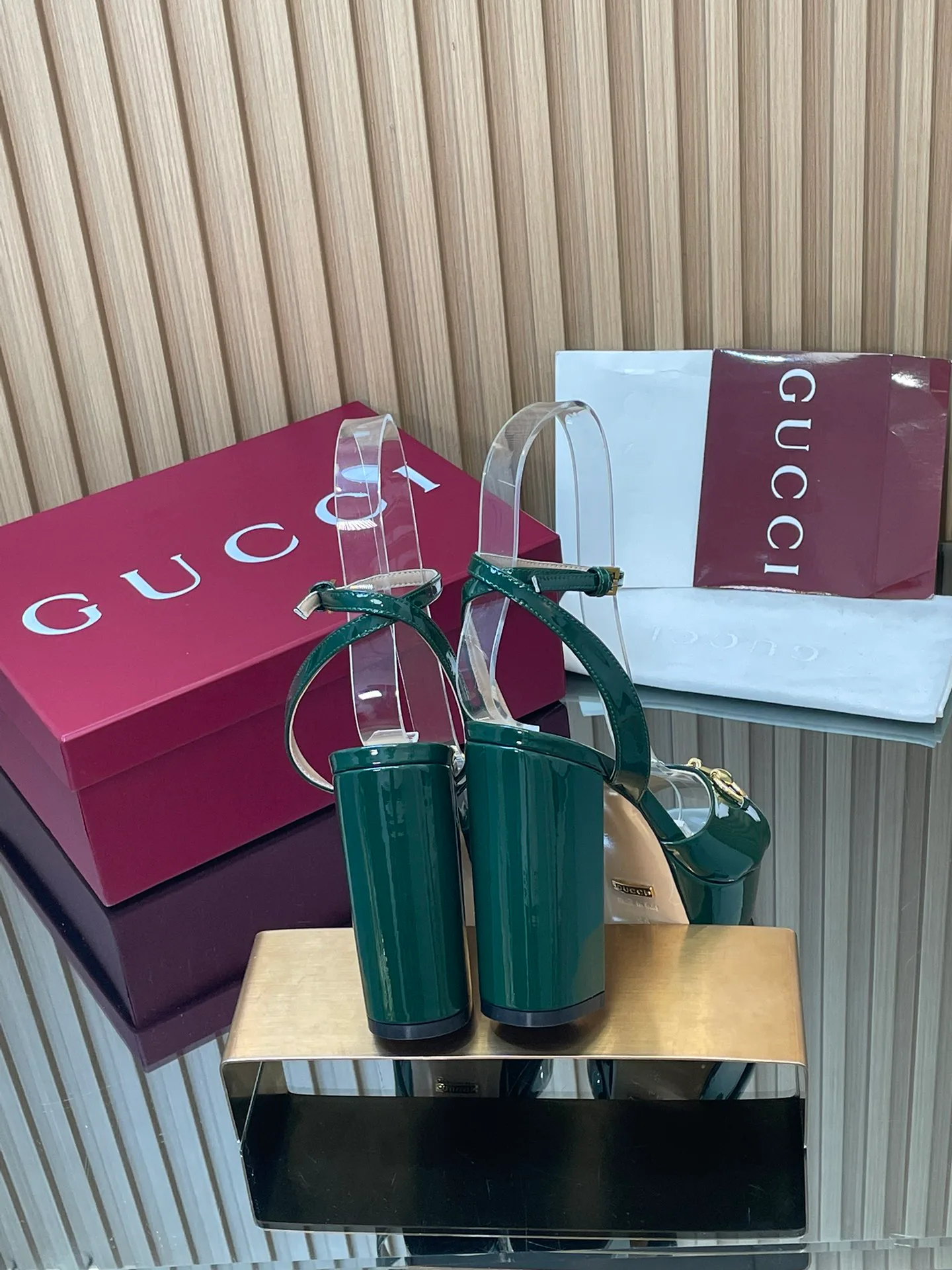 Босоножки Женские Gucci 11616304