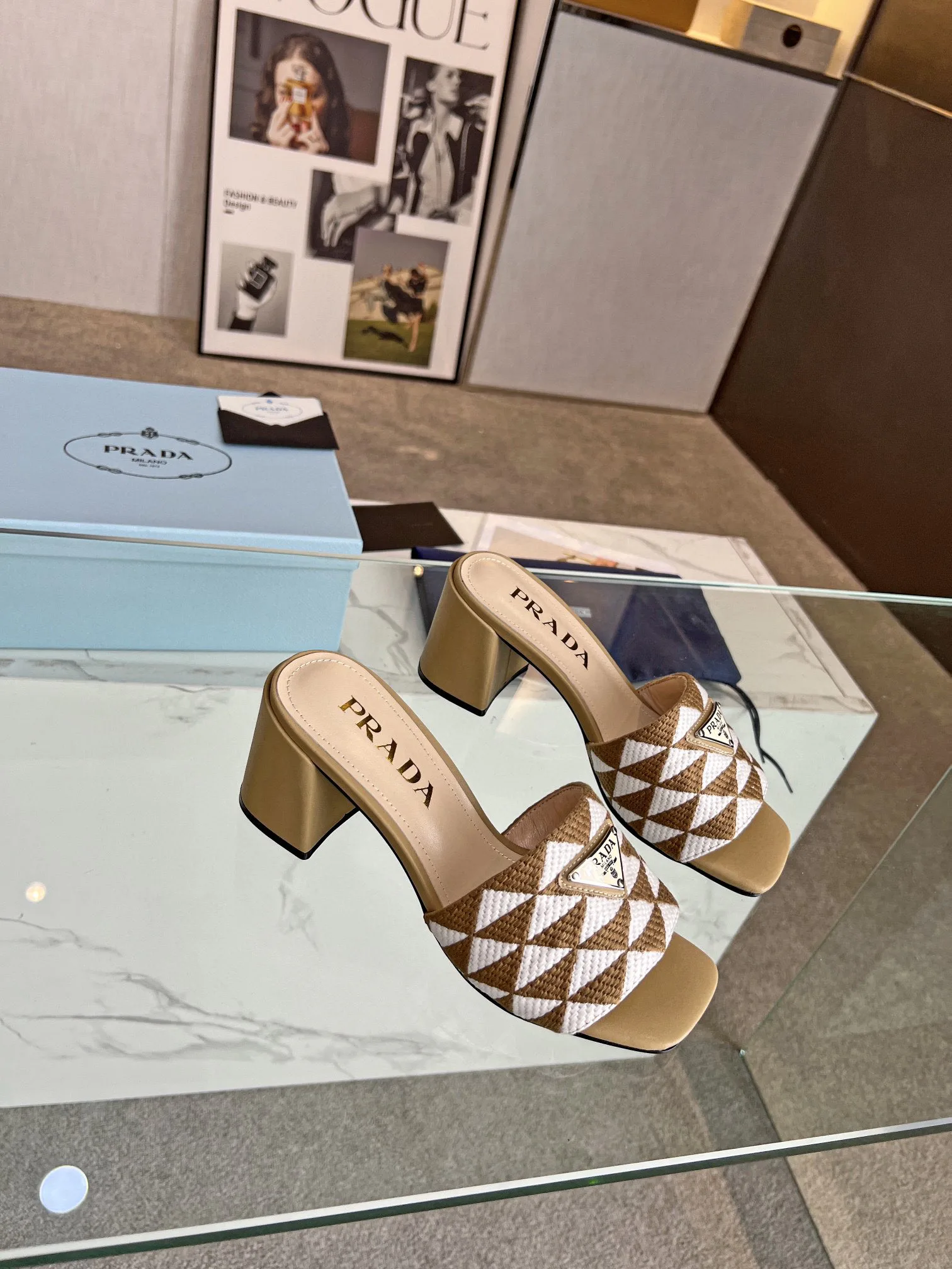 Босоножки Женские Prada 11386421