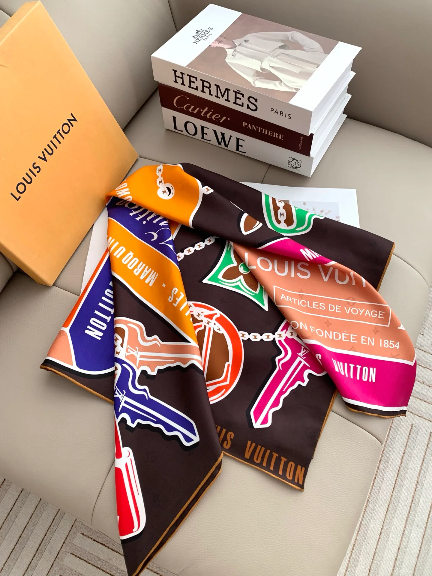 Платки Louis Vuitton 18675528
