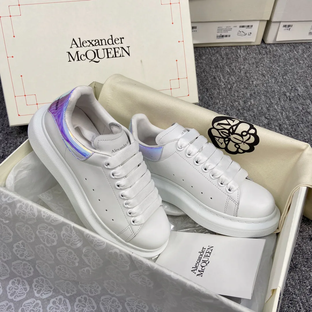 Кроссовки Женские Alexander Mcqueen 17963432