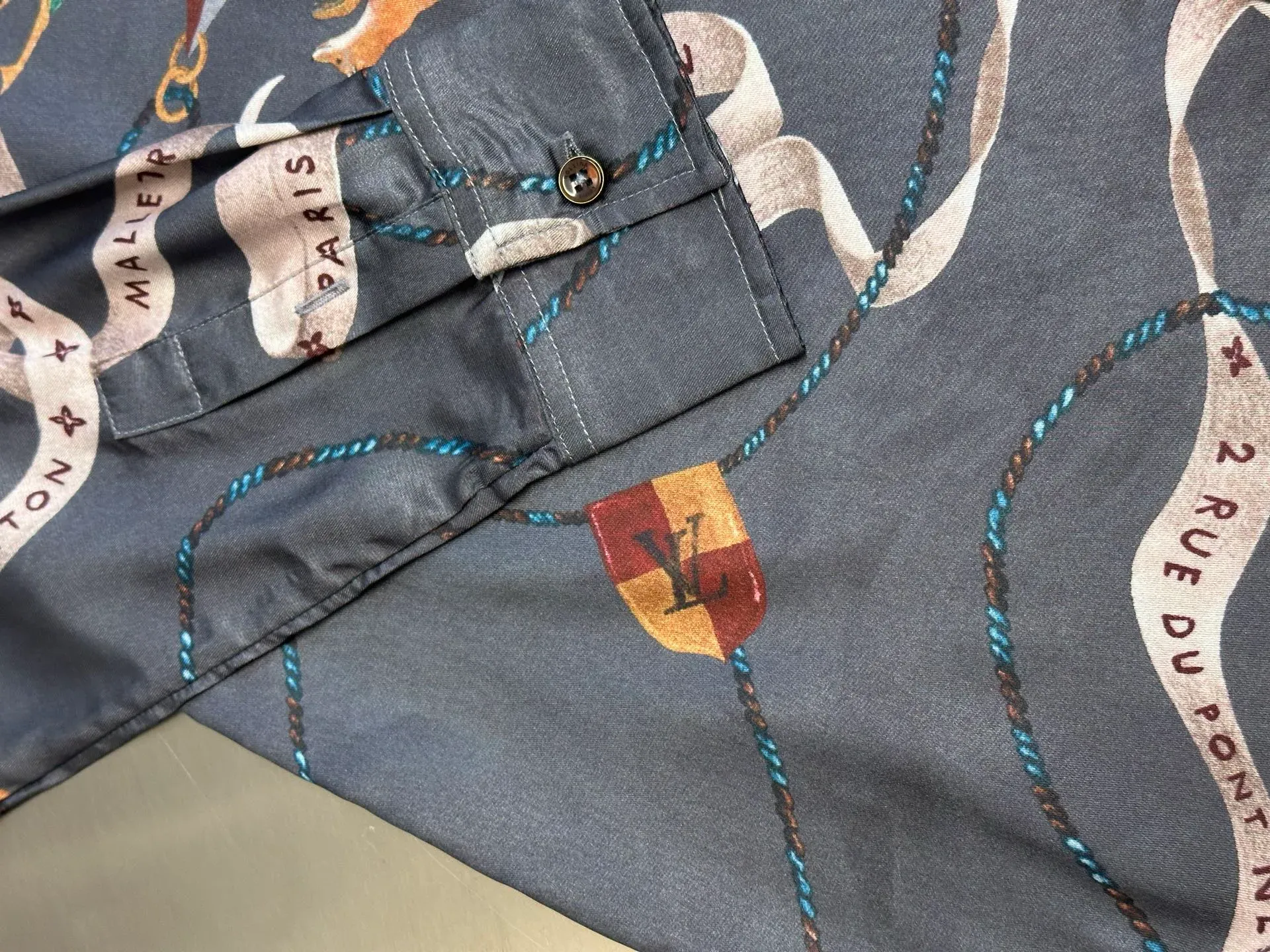 Рубашки Женские Louis Vuitton 786529