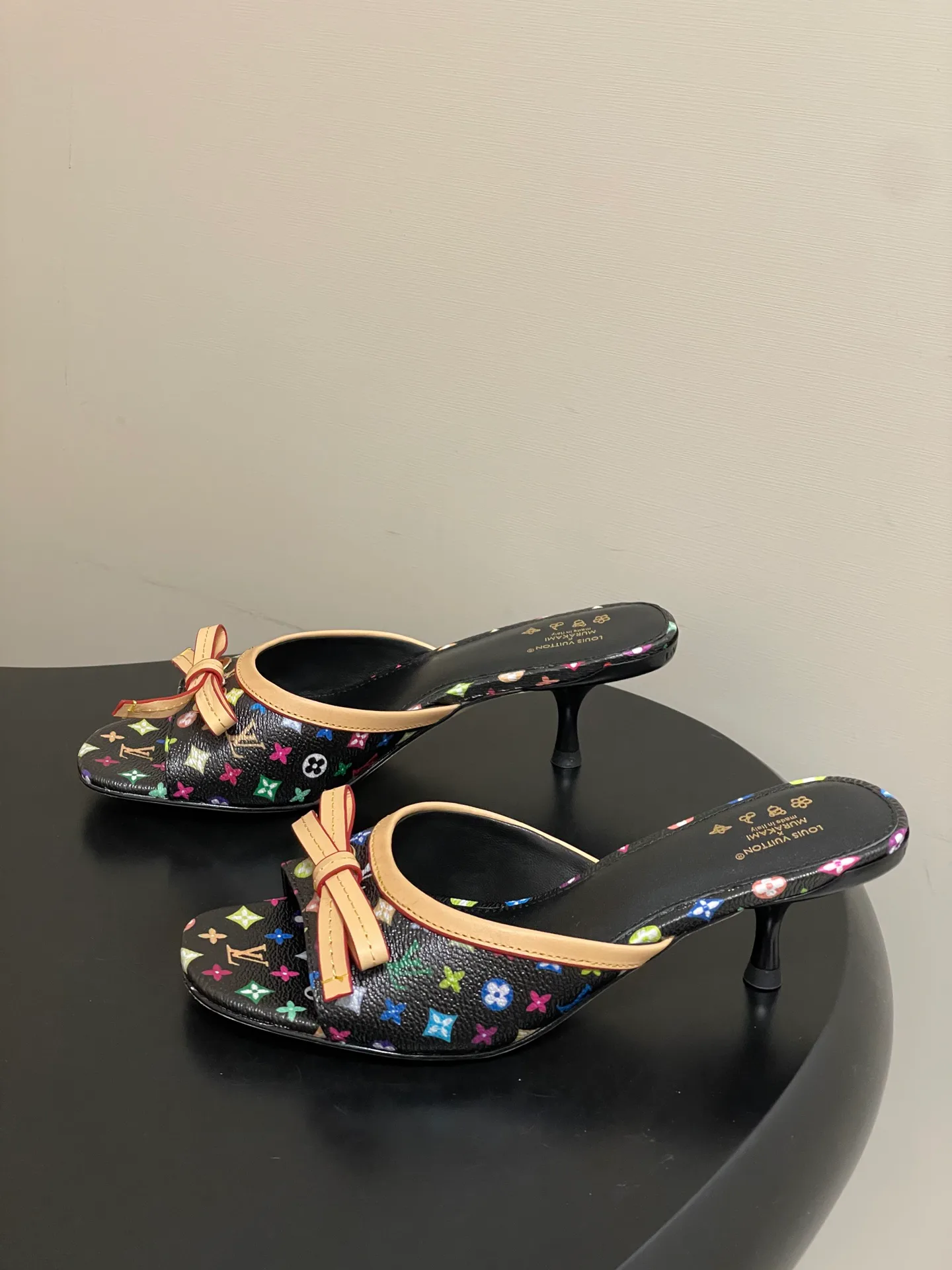 Босоножки Женские Louis Vuitton 11409849