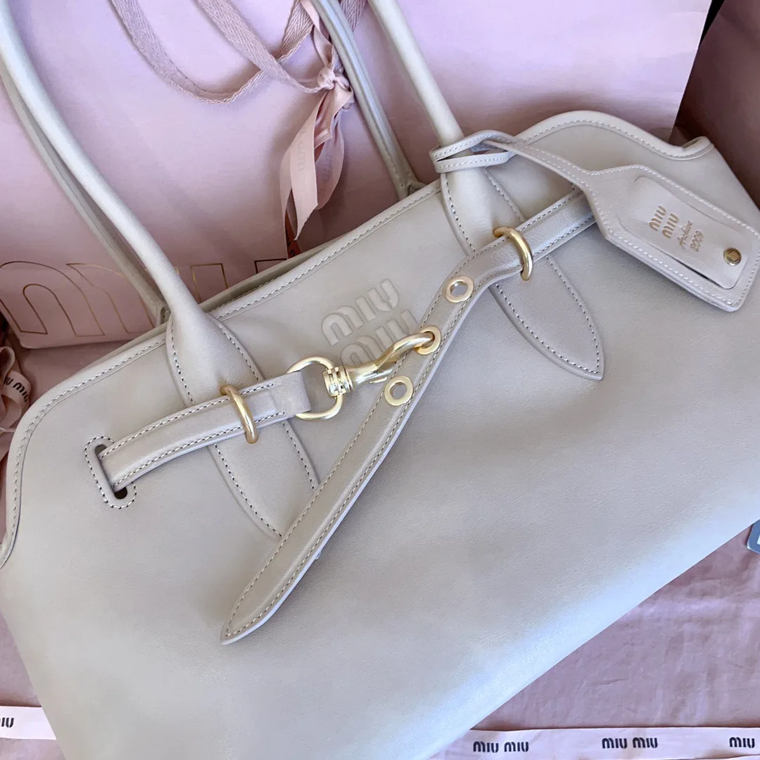 Классические Сумки Женские Miu Miu 11872258