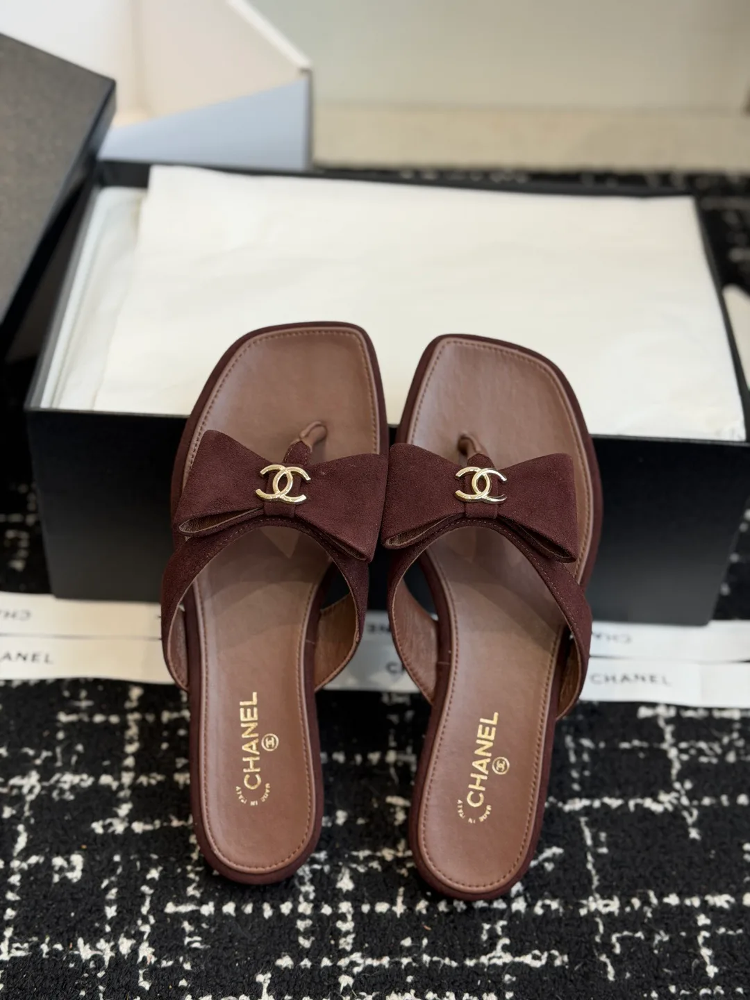 Шлепанцы Женские Chanel 17740570