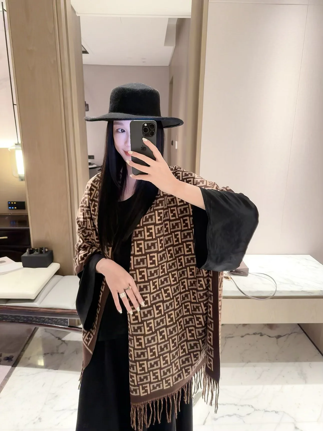 Шарфы Fendi 18003010