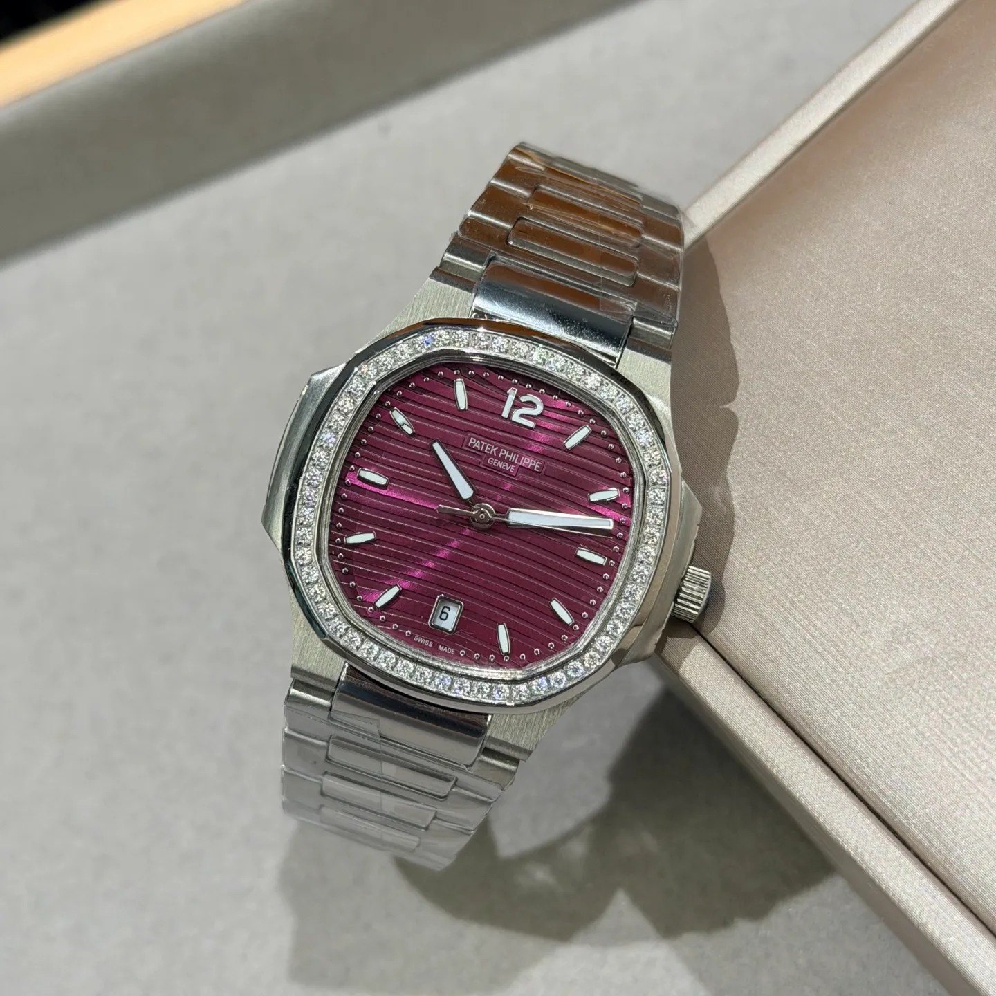 Часы Женские Patek Philippe 17870337