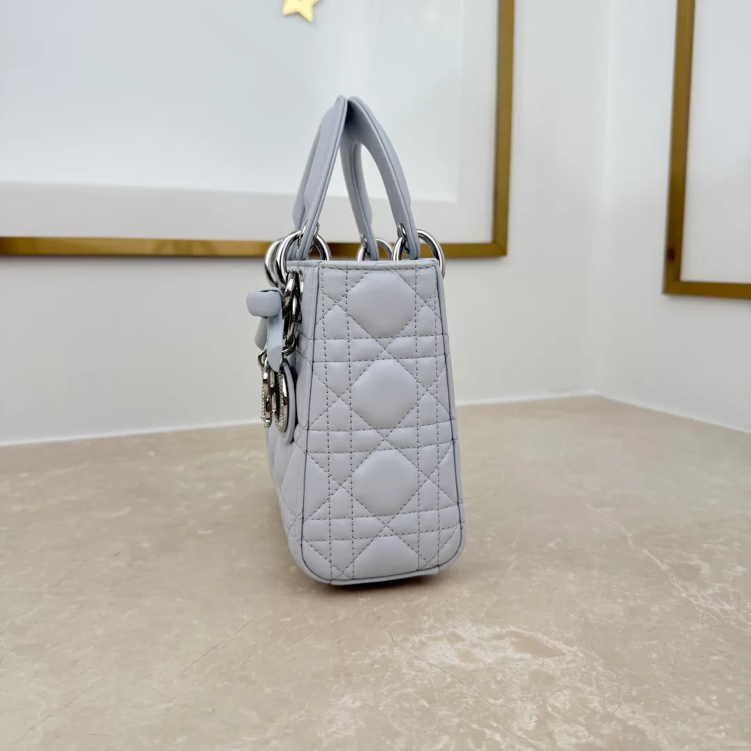 Классические Сумки Женские Christian Dior 18116221