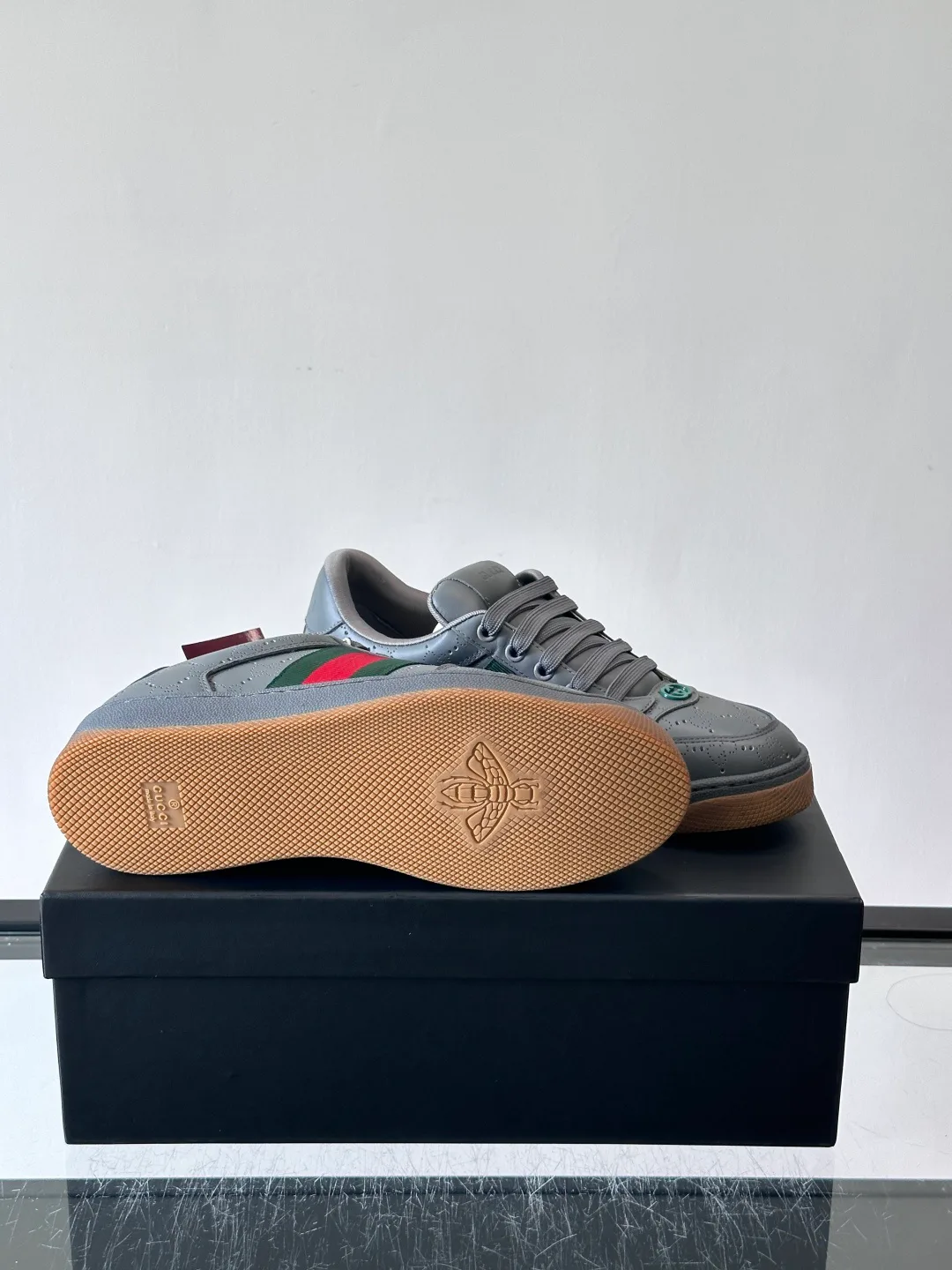 Кроссовки Женские Gucci 18101948