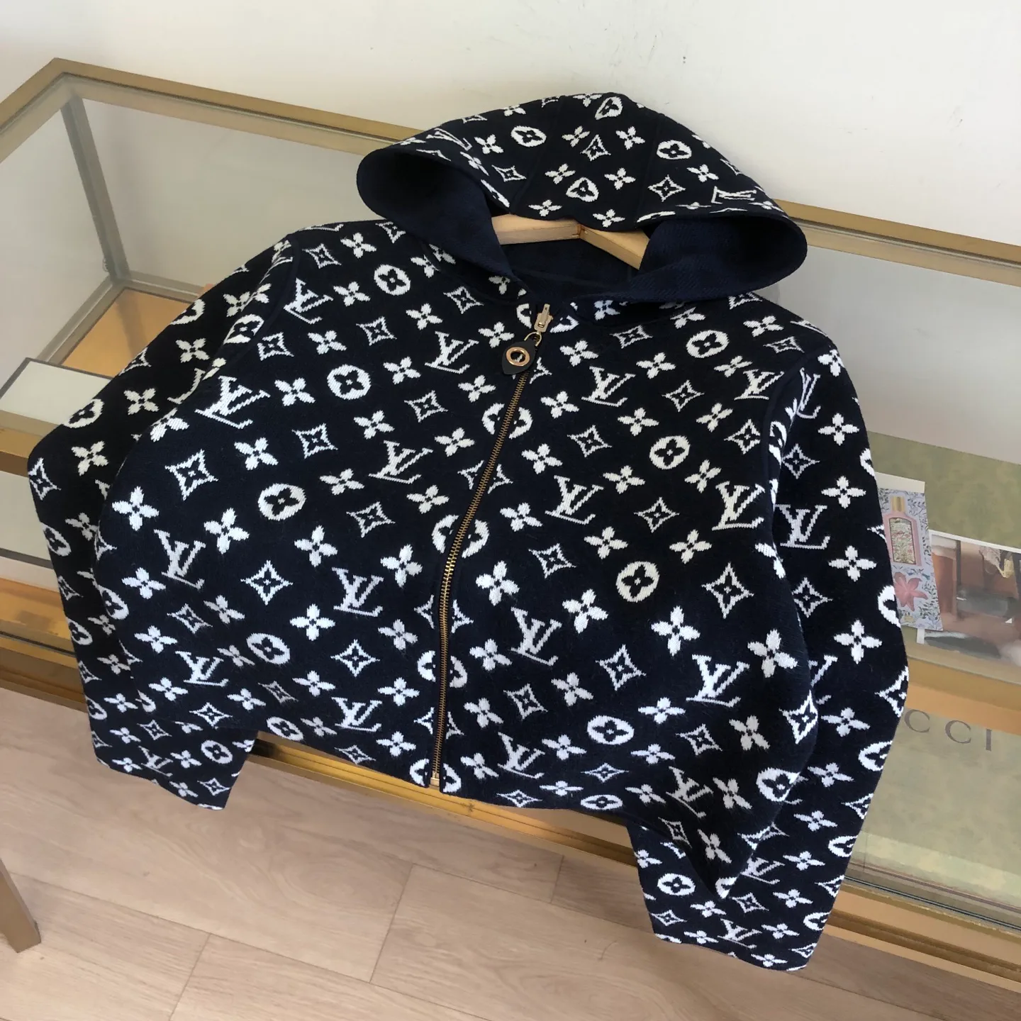 Куртки И Пуховики Женские Louis Vuitton 18141325