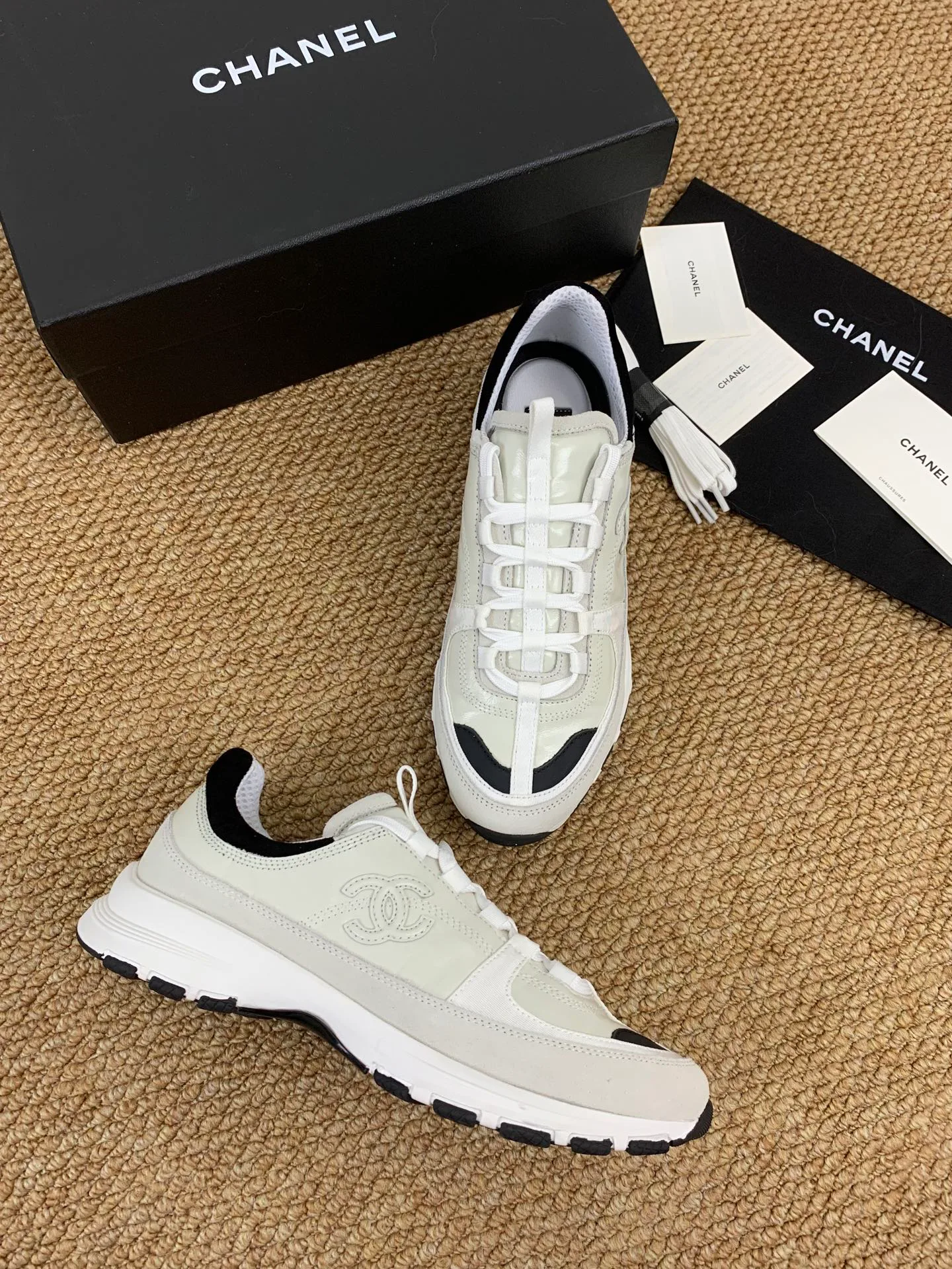 Кроссовки Женские Chanel 17545240