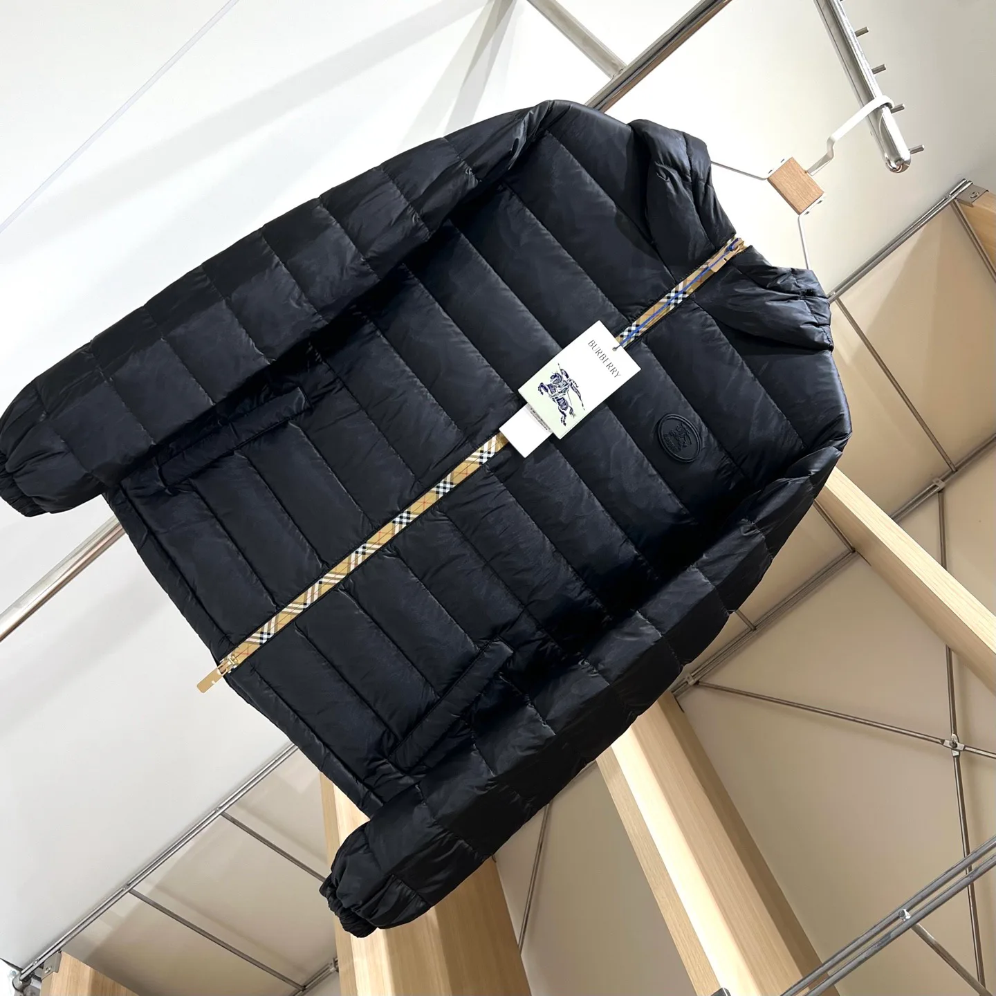 Куртки И Пуховики Женские Burberry 18110899