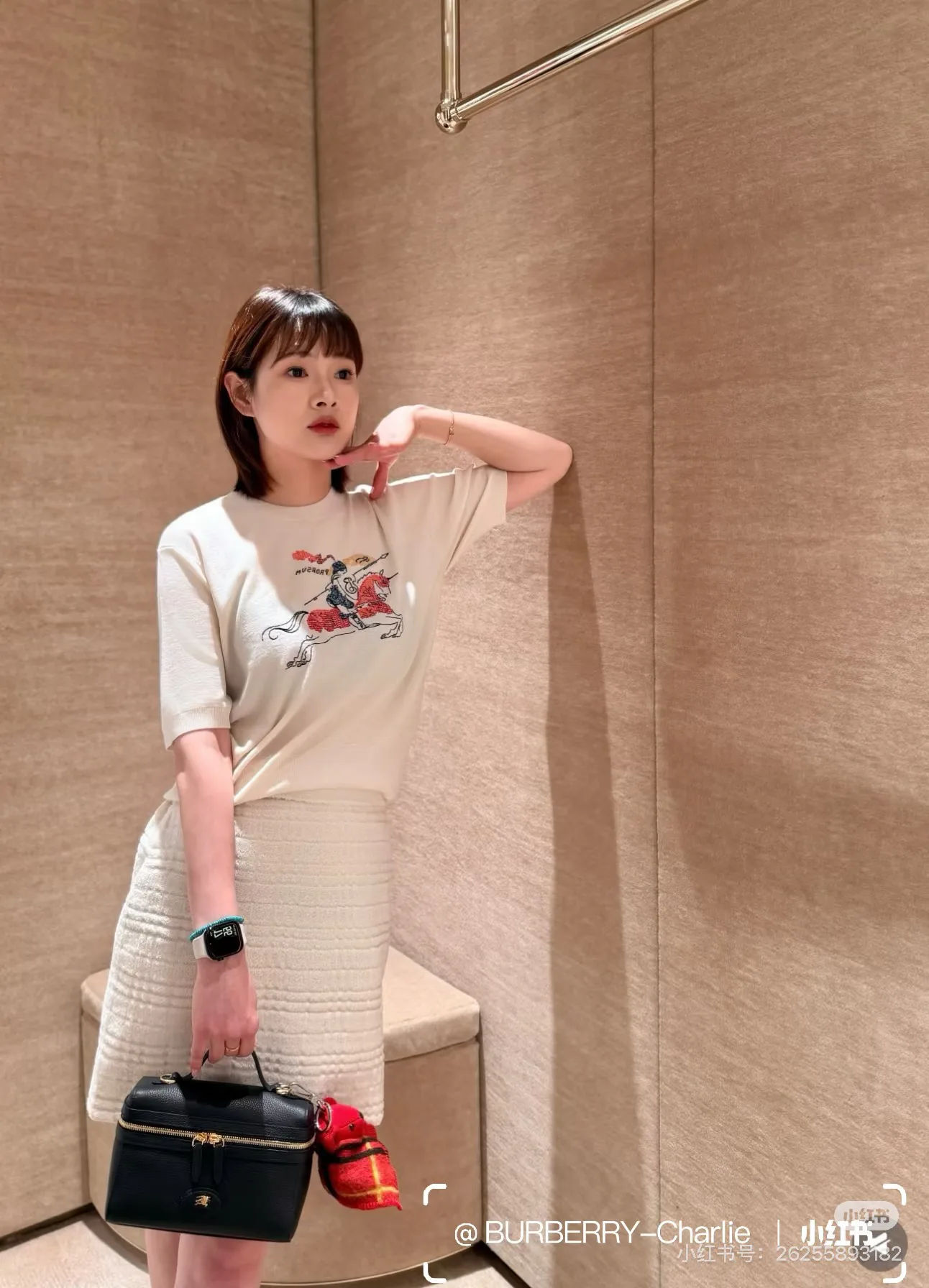 Футболки Женские Burberry 4211540